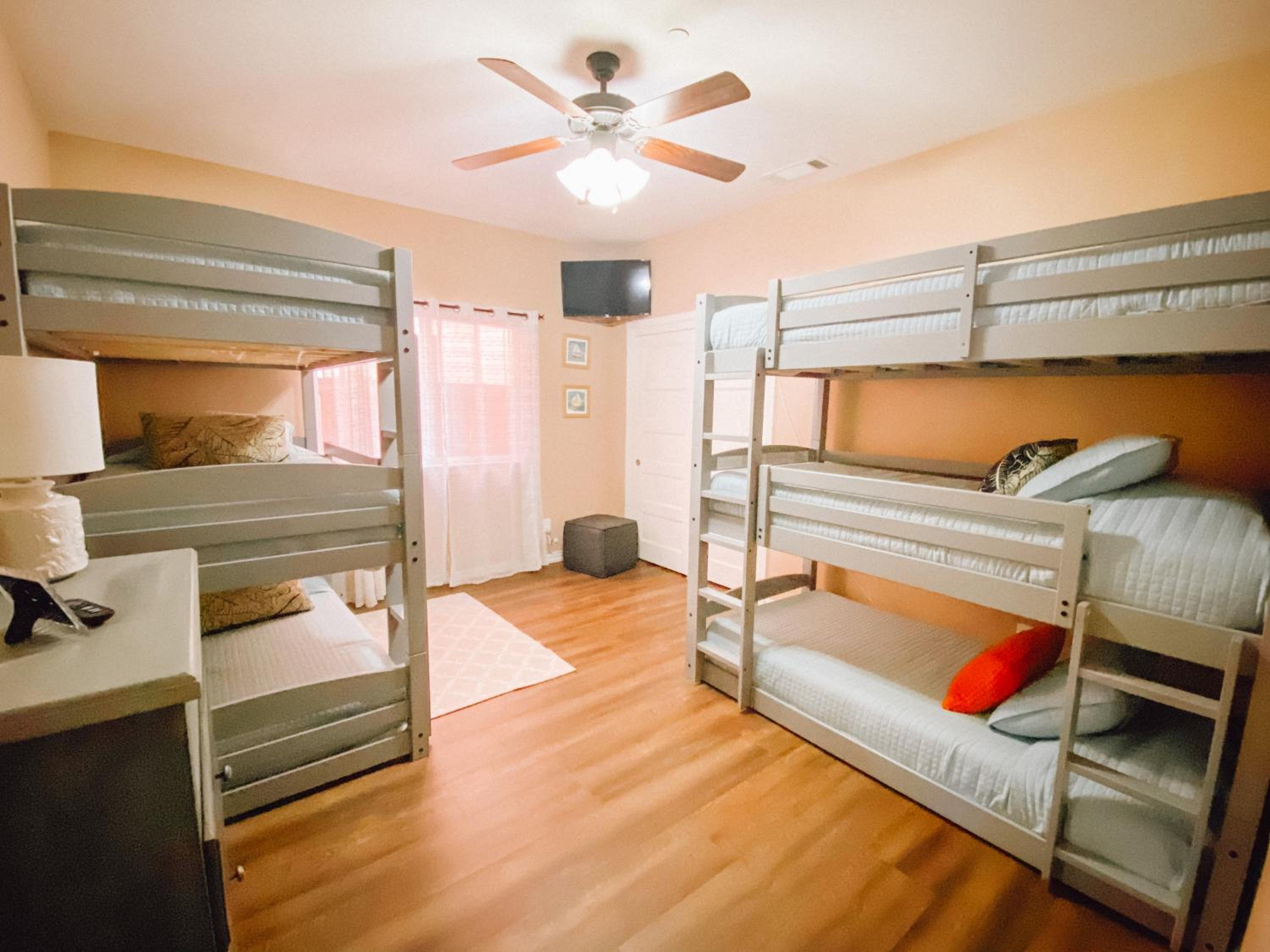 Four-Bedroom House photo 1