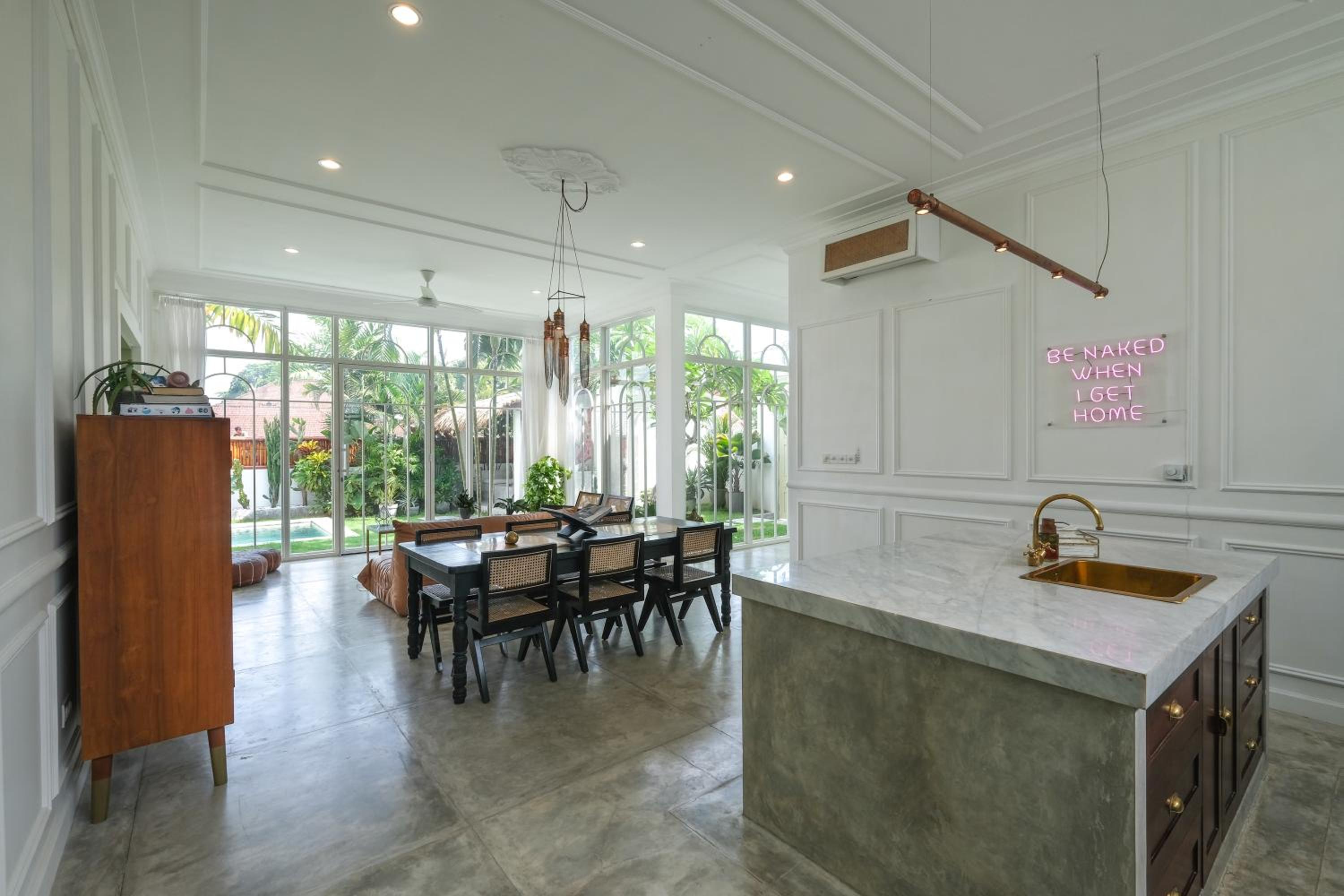 Villa with Private Pool - Photo 9