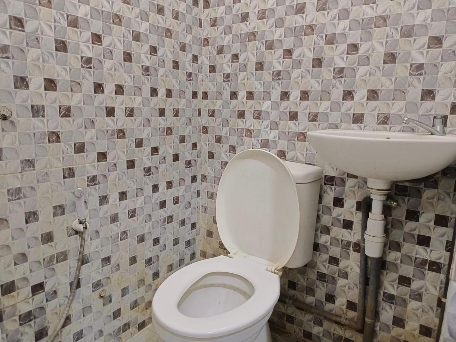 Budget Double Room photo 2
