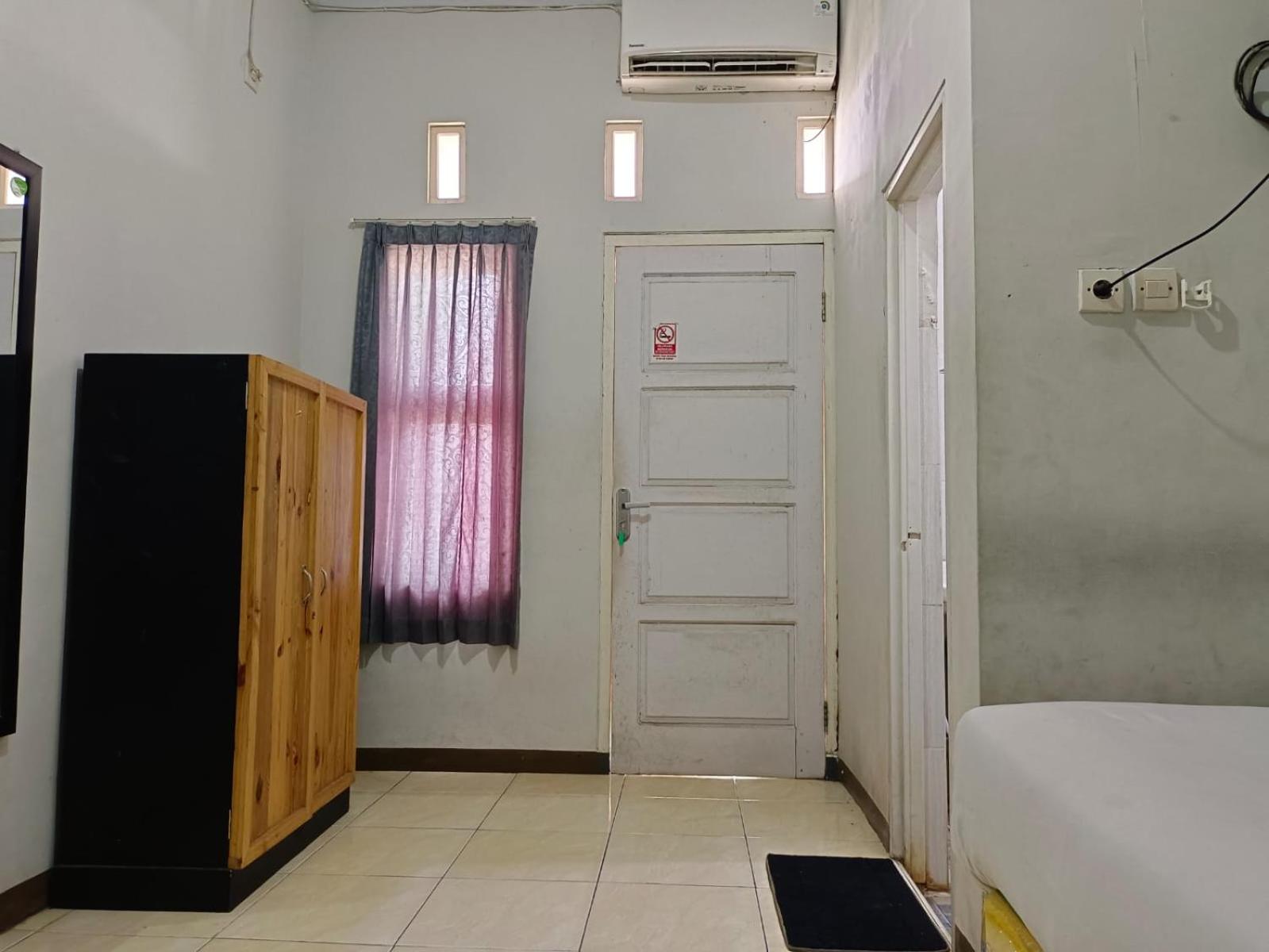 Budget Double Room photo 1