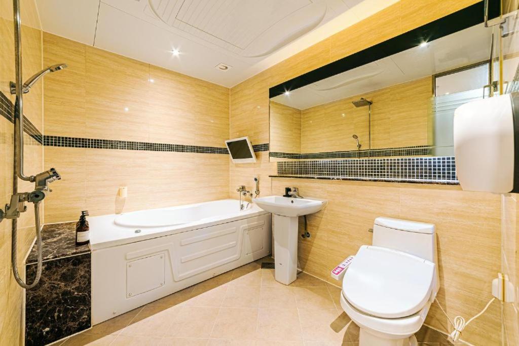 Standard Double Room - Photo 3