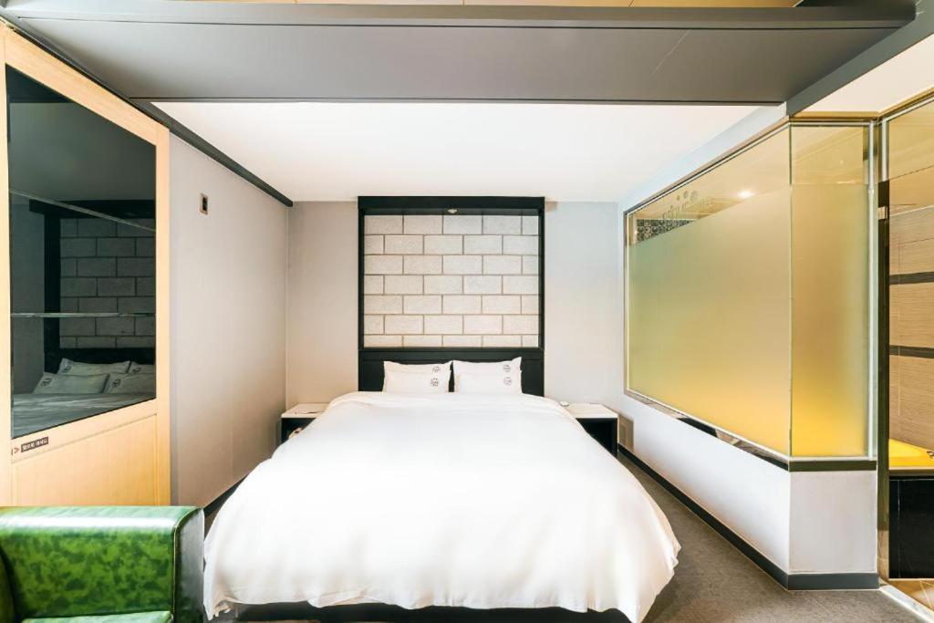 Deluxe Double Room - Photo 3