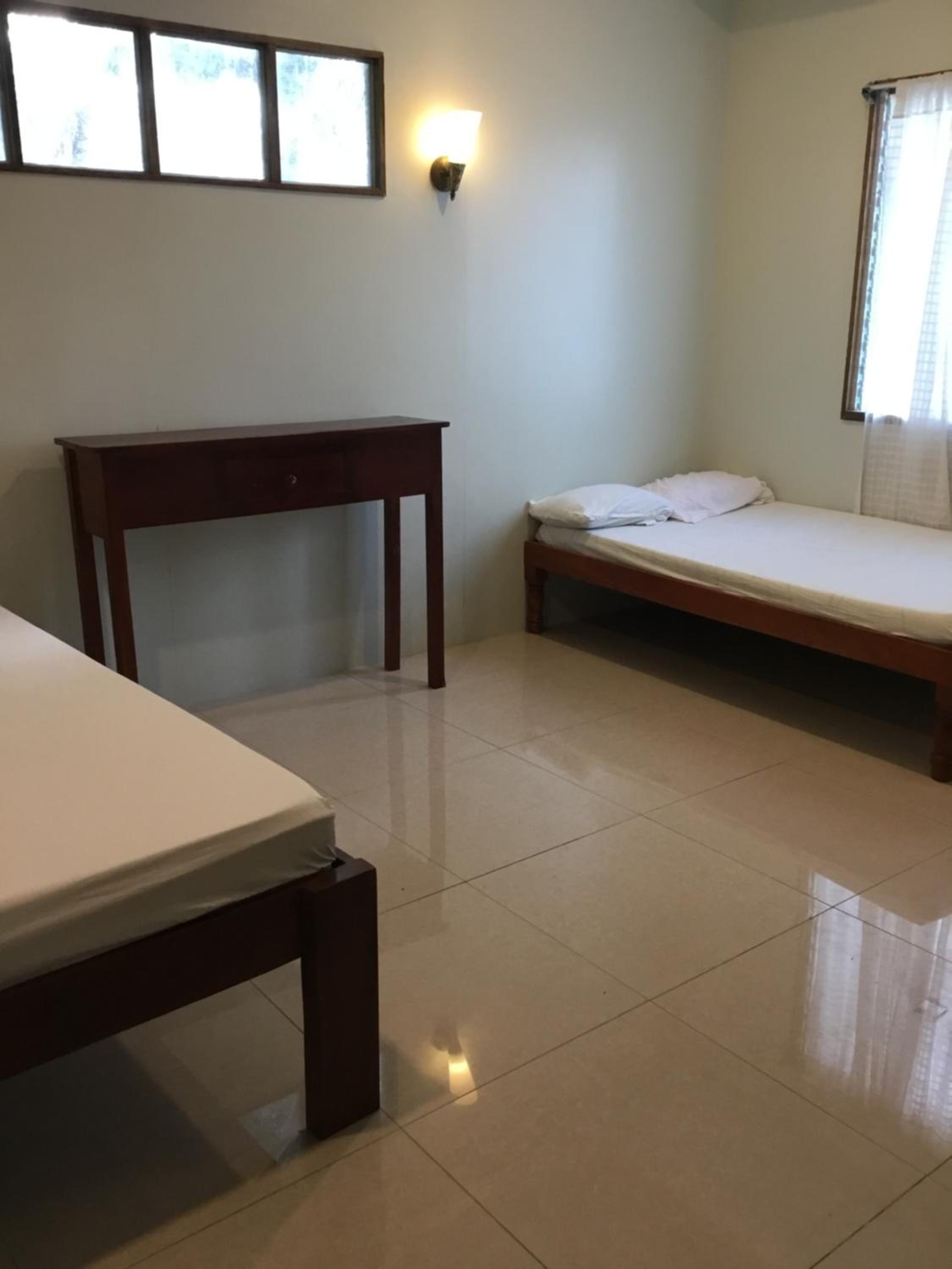 Deluxe Family Suite photo 3