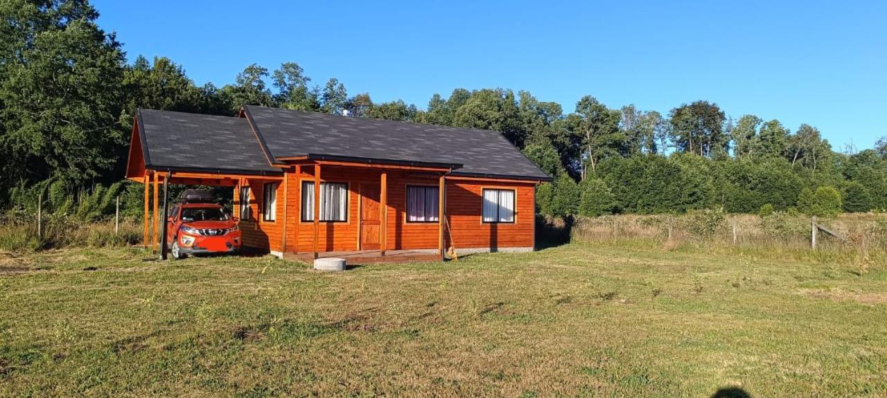 Three-Bedroom House photo 2