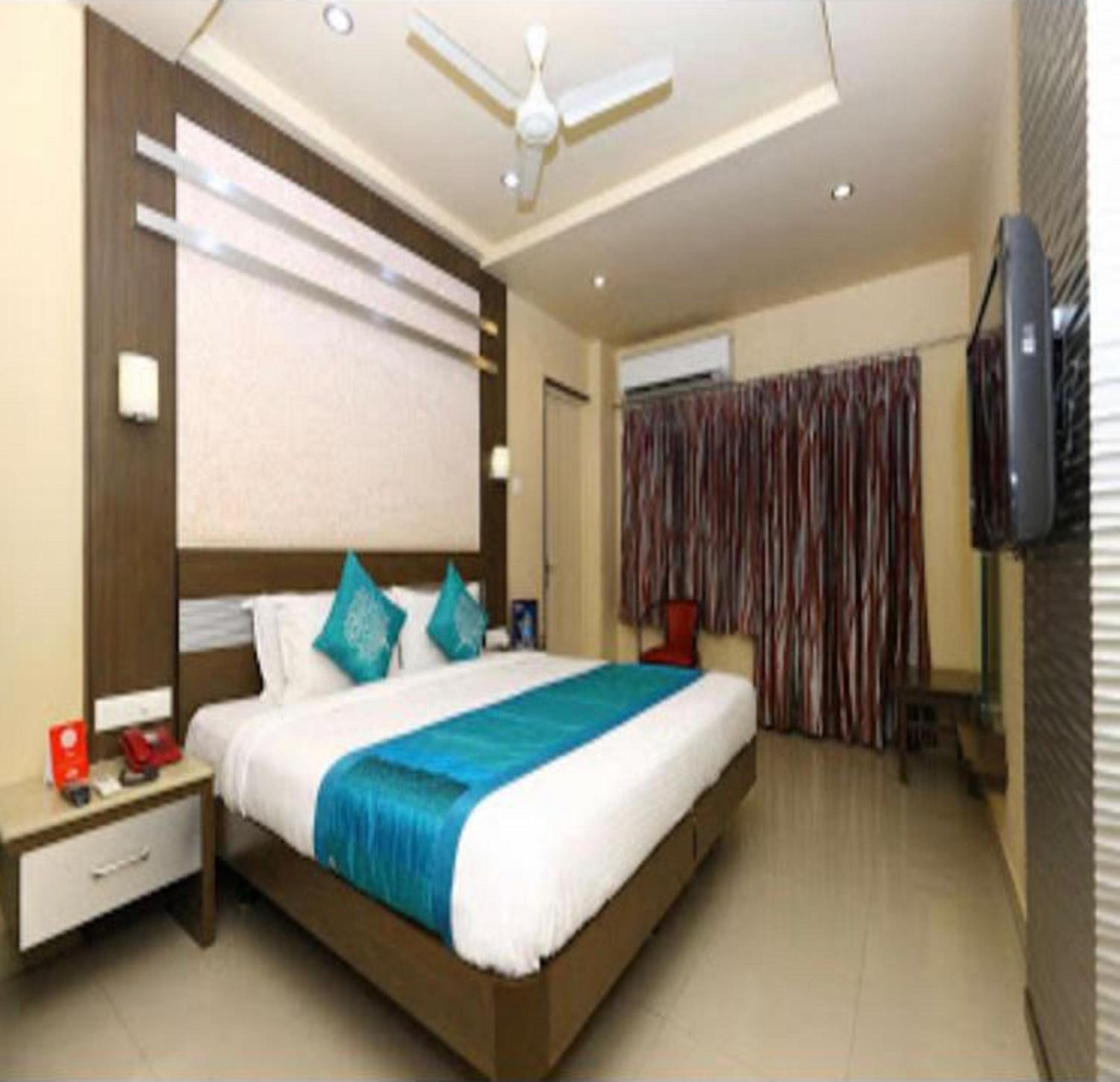 Deluxe Double Room photo 2
