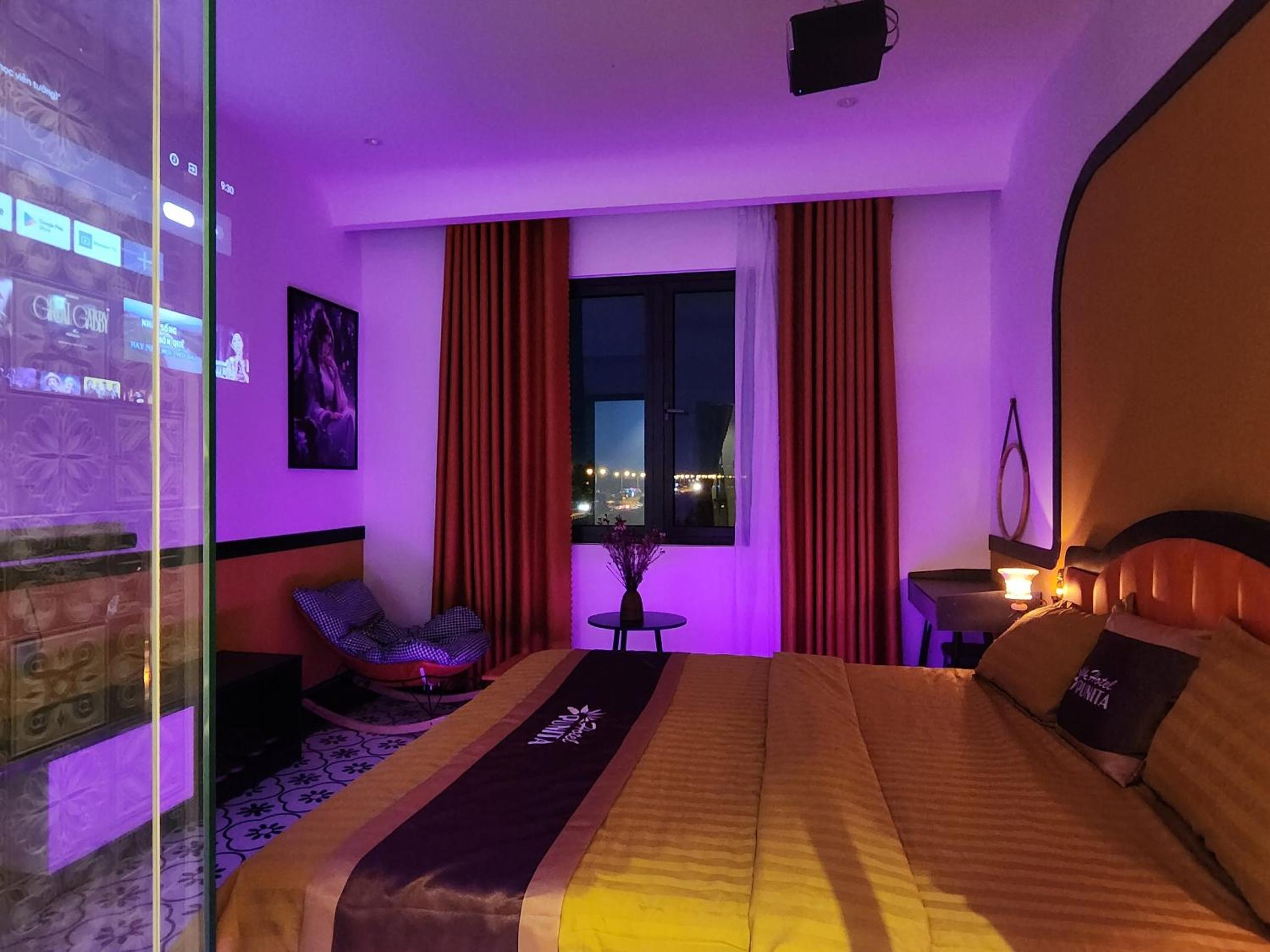 Superior King Room photo 2