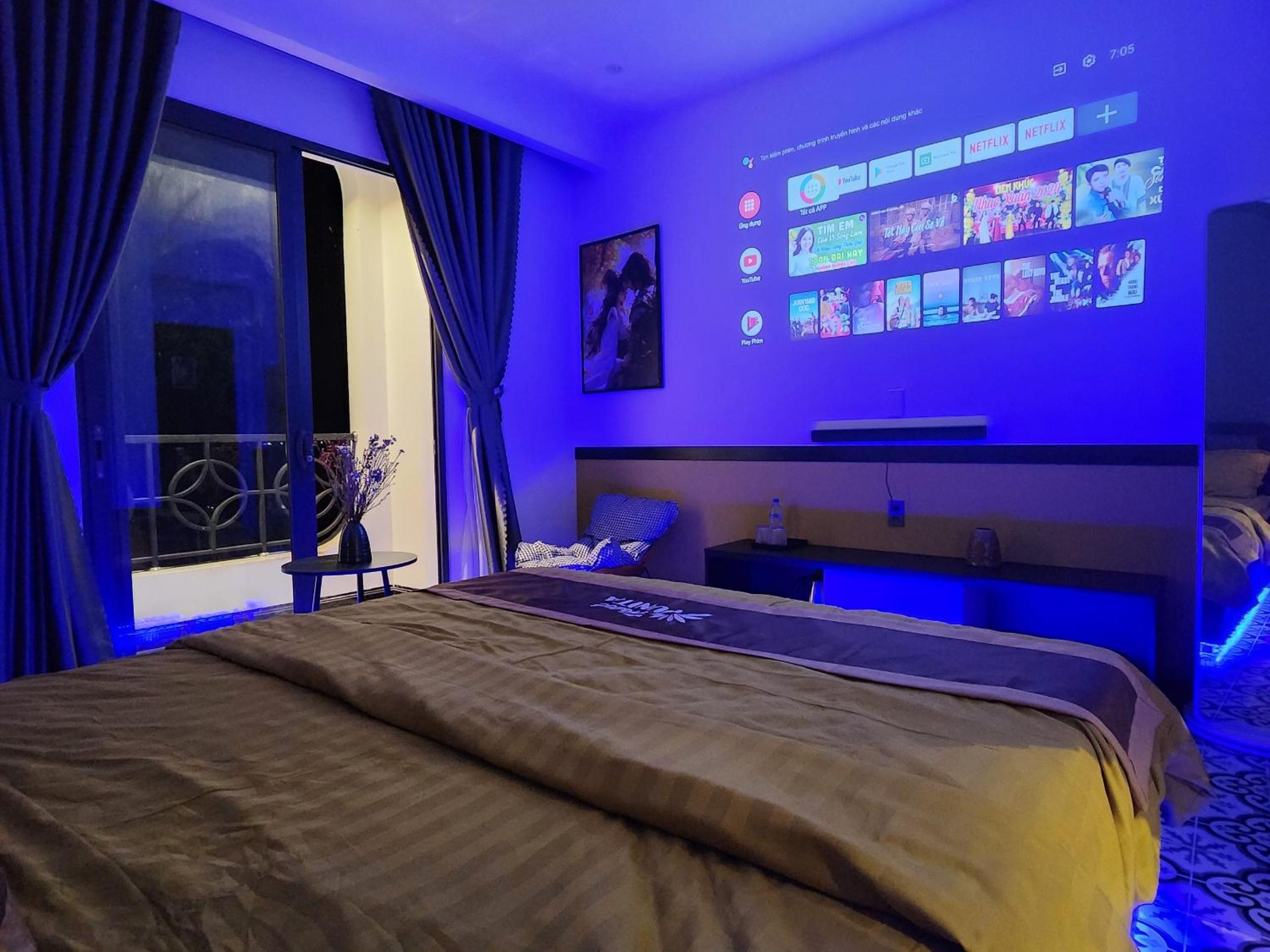 King Room with Balcony