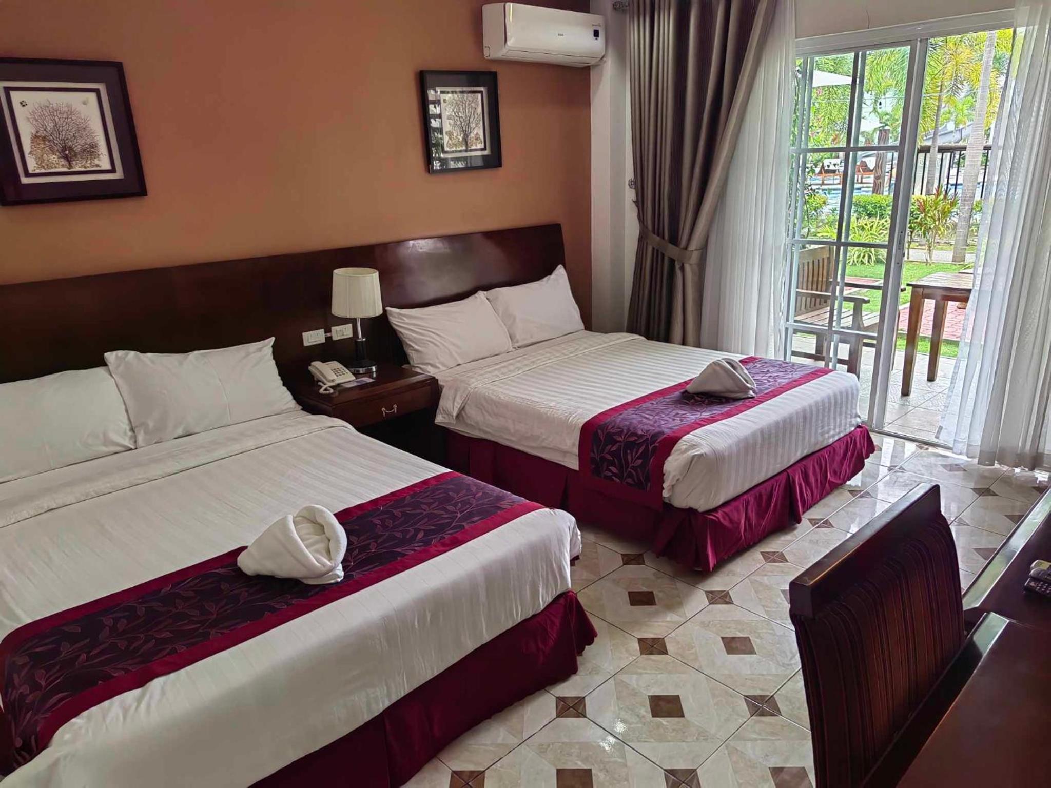 Deluxe Twin Room photo 2