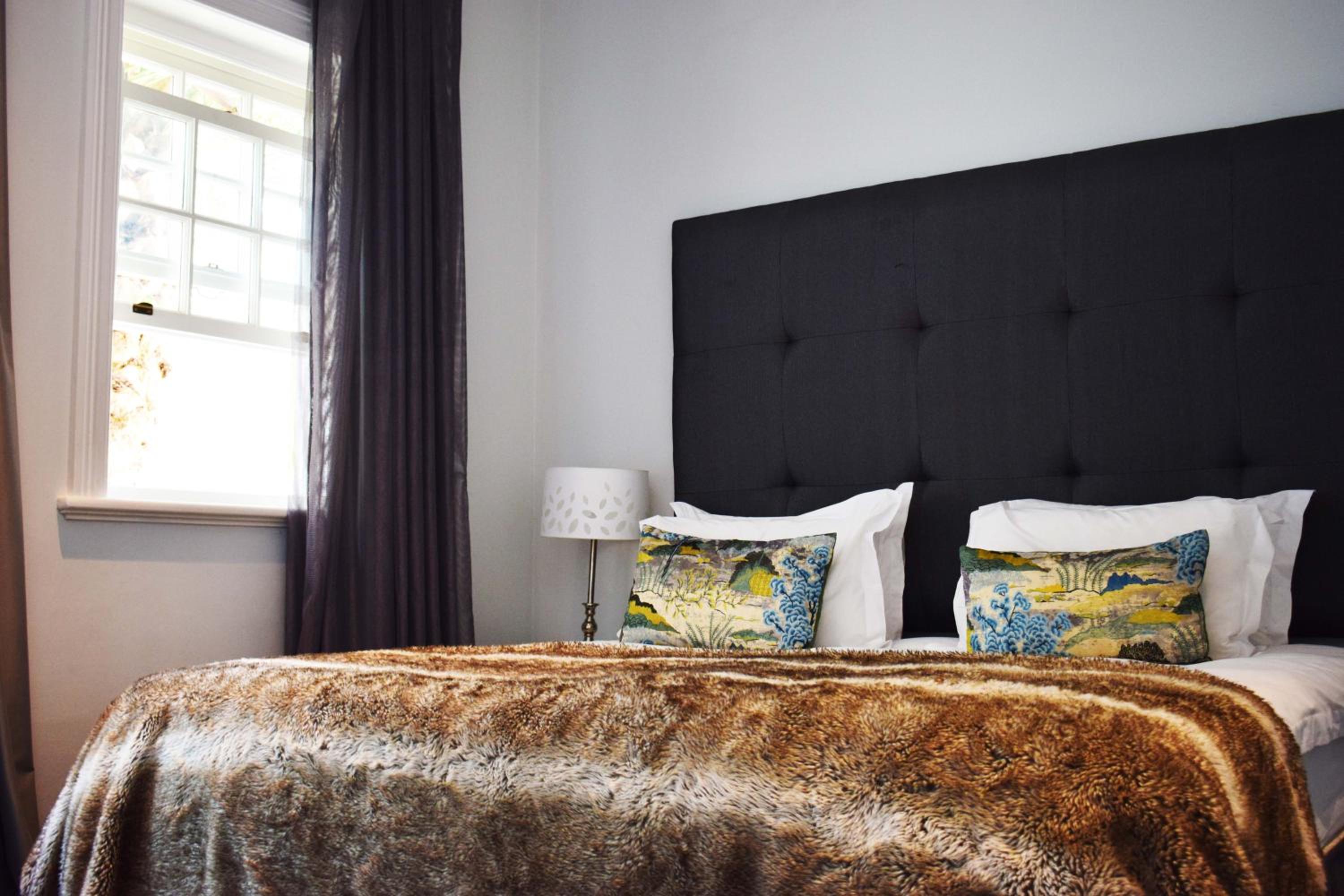 Luxury Room with Patio - Photo 2
