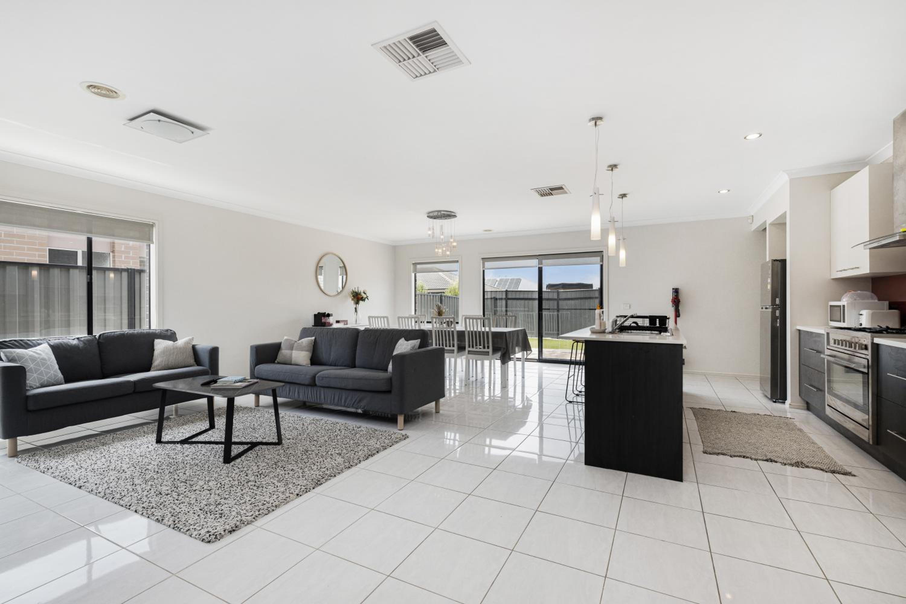 Four-Bedroom House photo 1