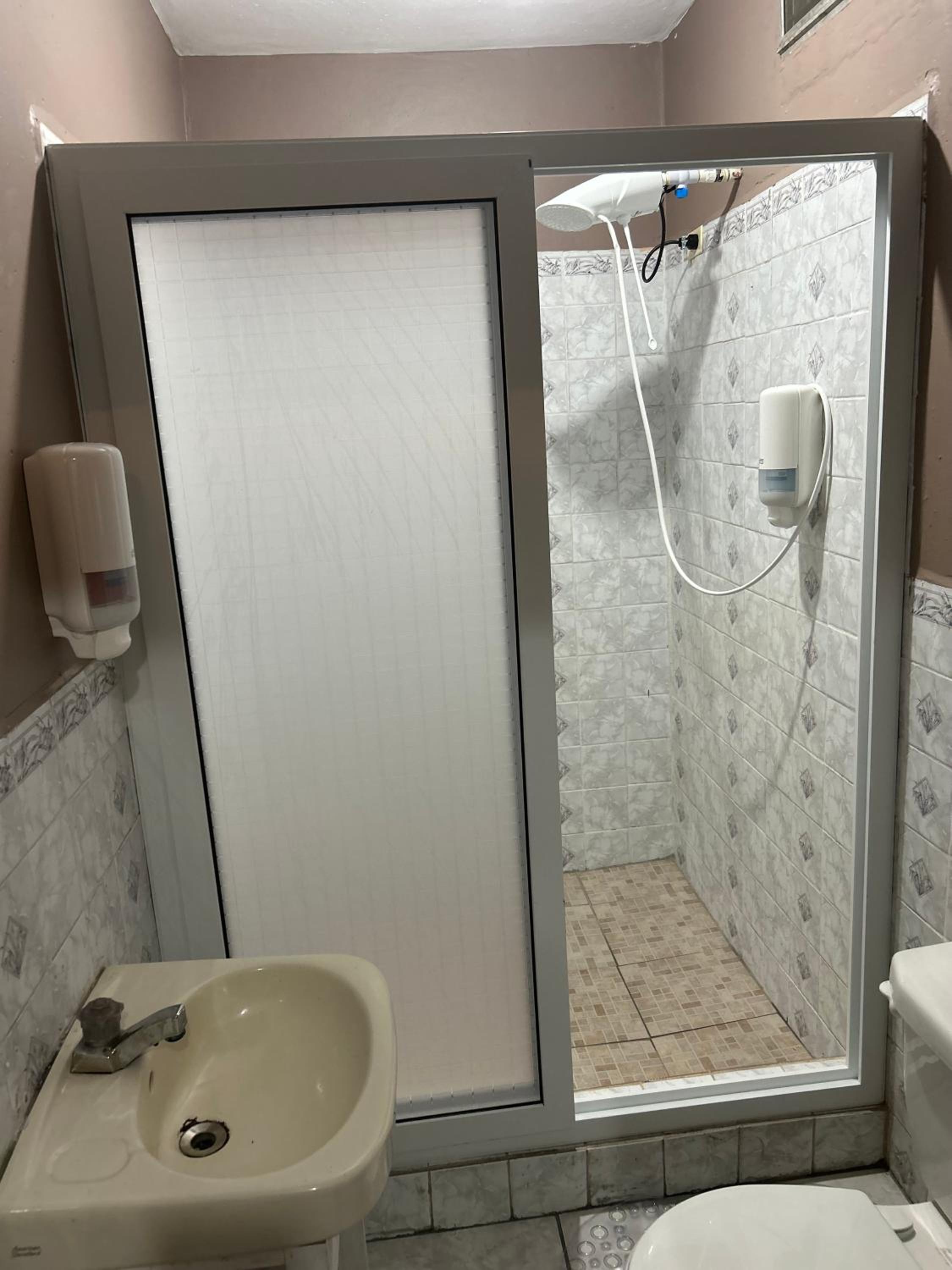 Double Room with Private Bathroom photo 3