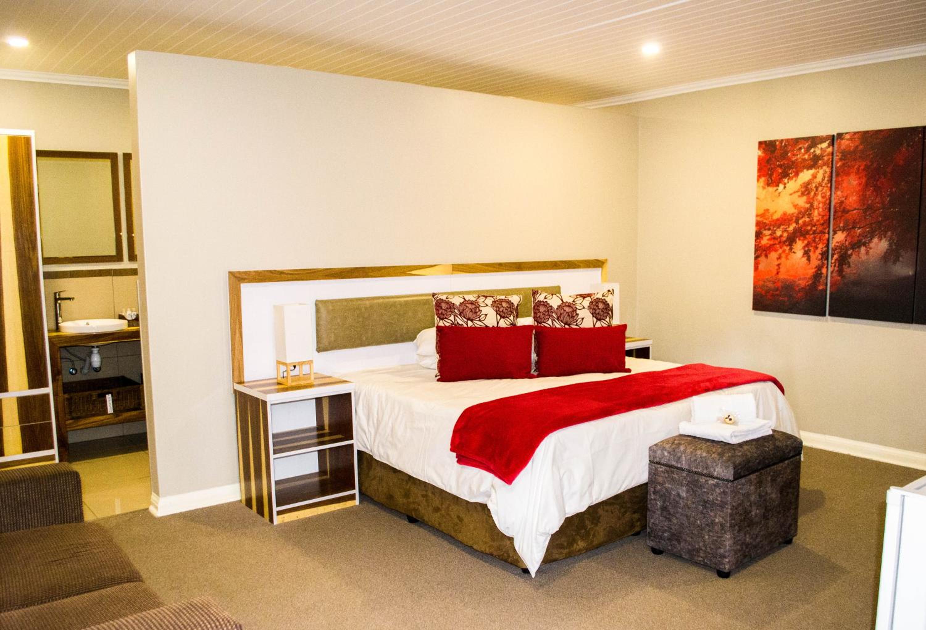 Standard King Room - Photo 2