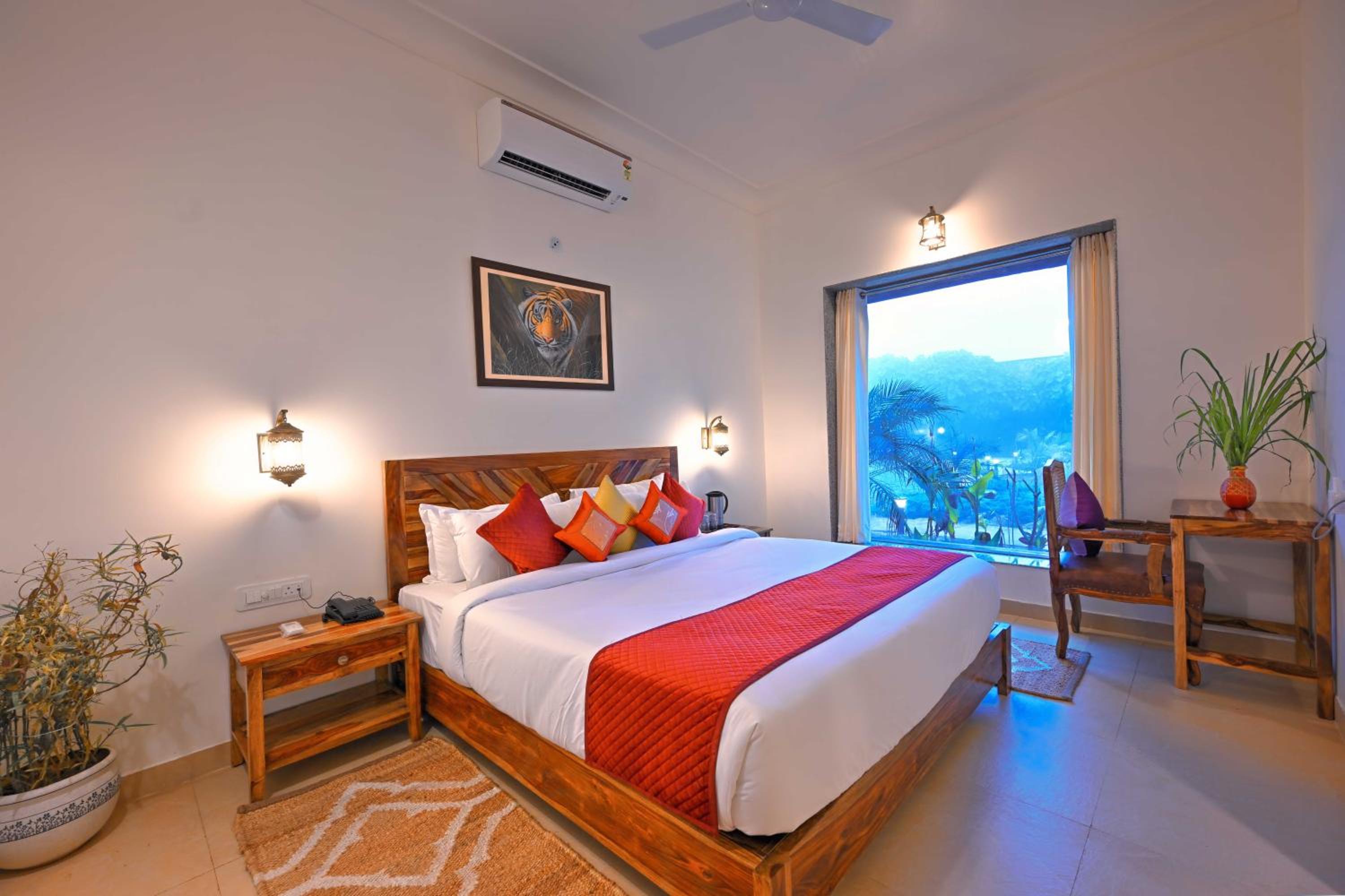 Deluxe Double Room with Shower