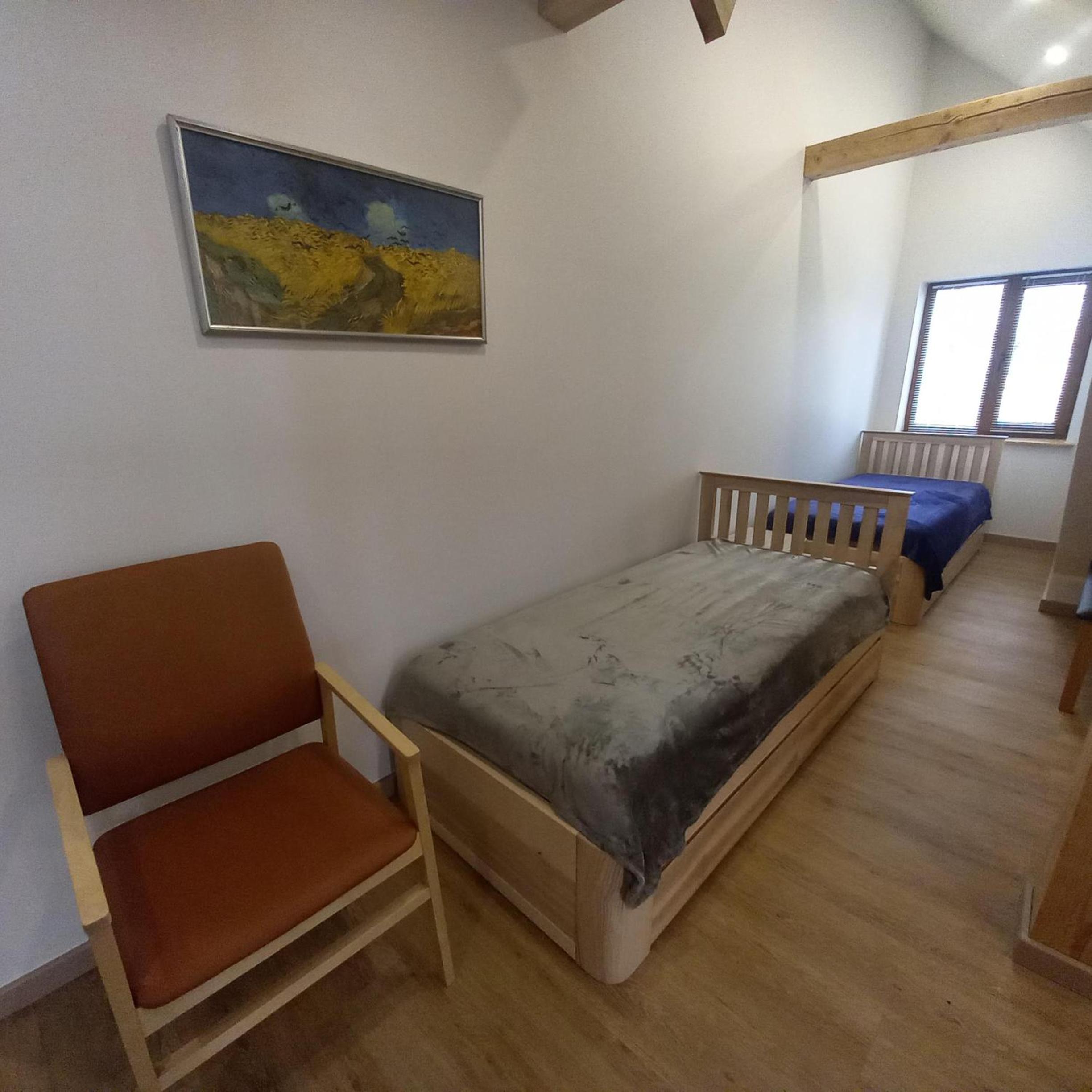 Comfort Triple Room with Shower photo 2