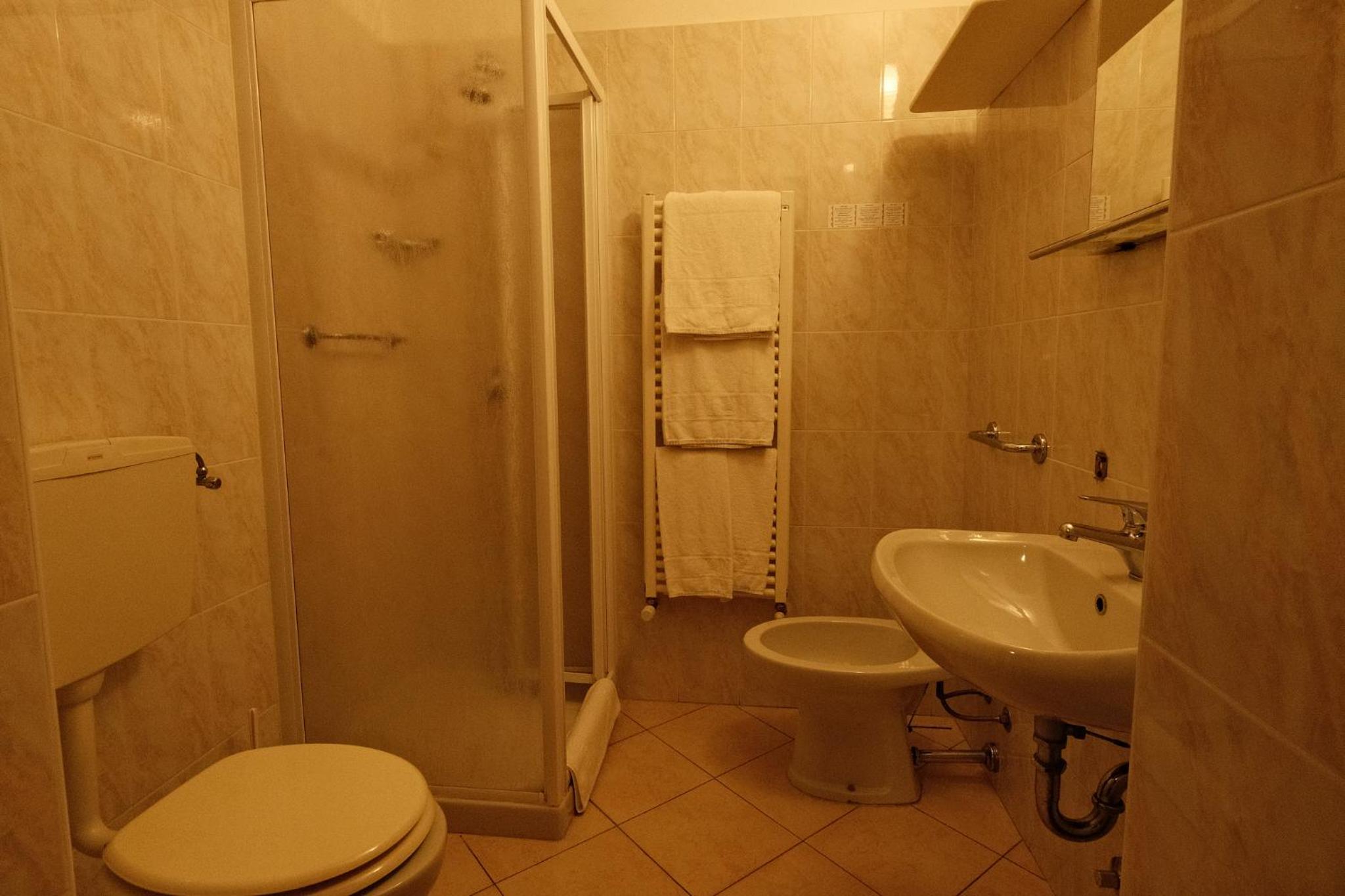 Triple Room - Photo 5