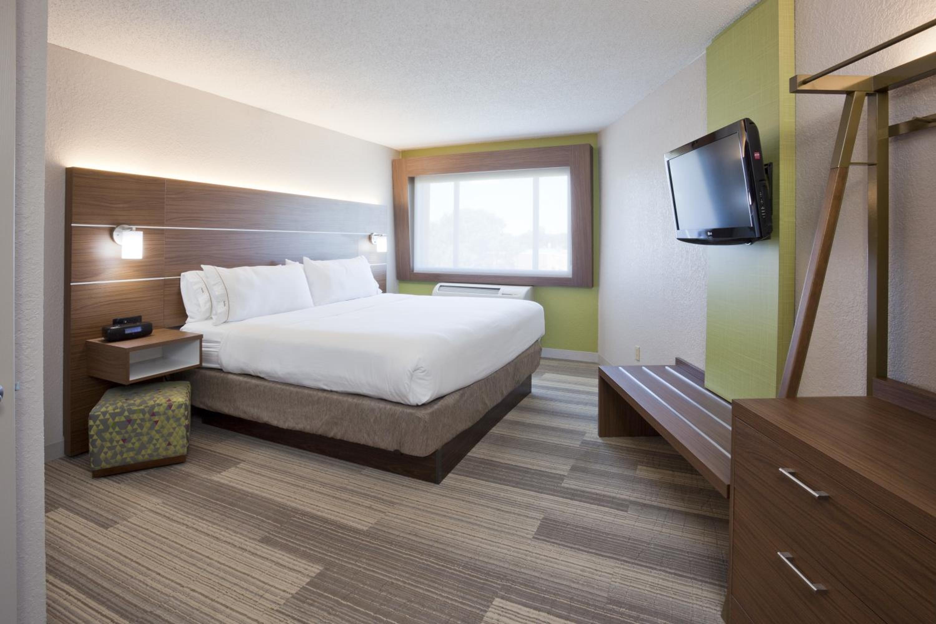 Standard King Room - Photo 1