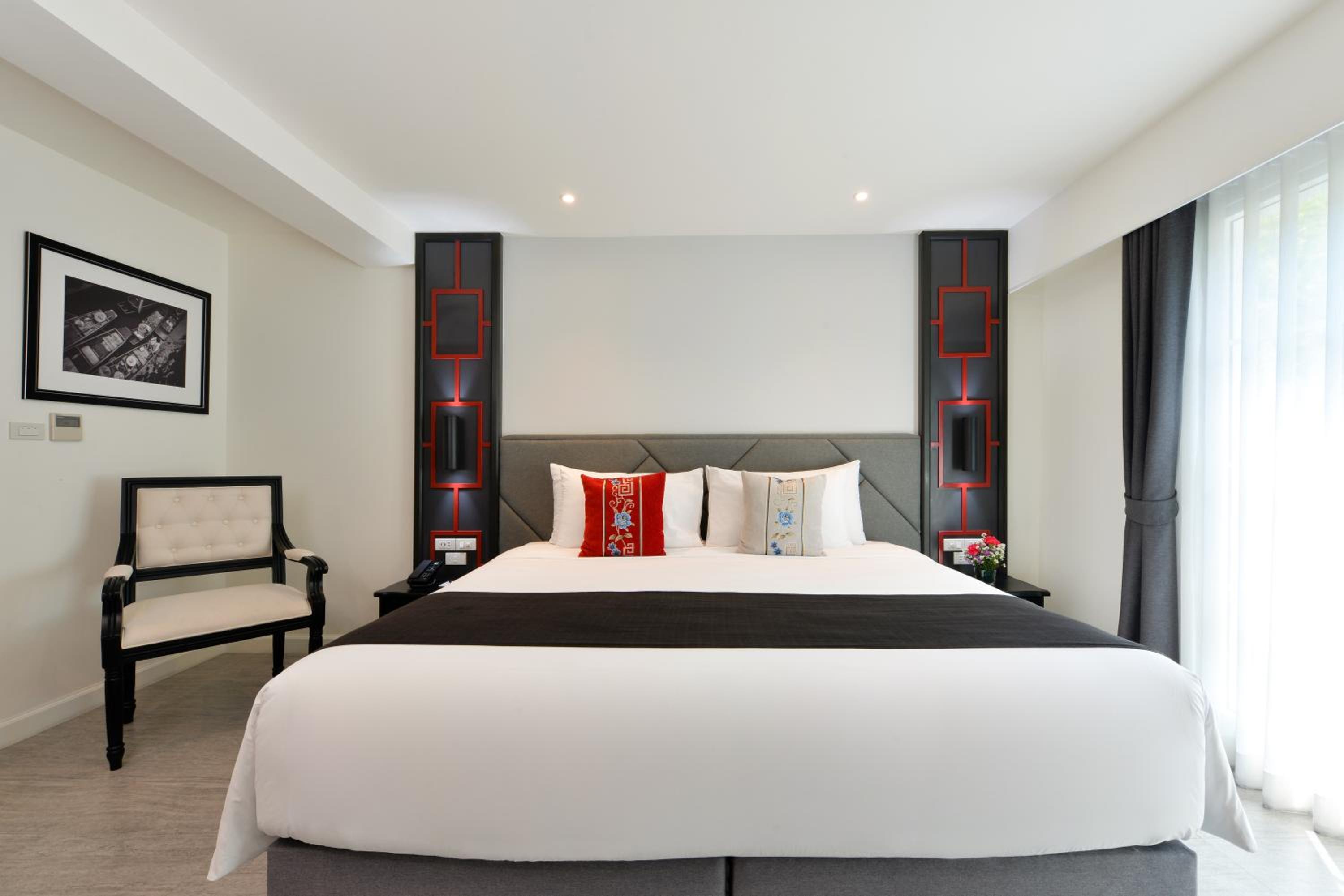 Deluxe Double or Twin Room photo 2