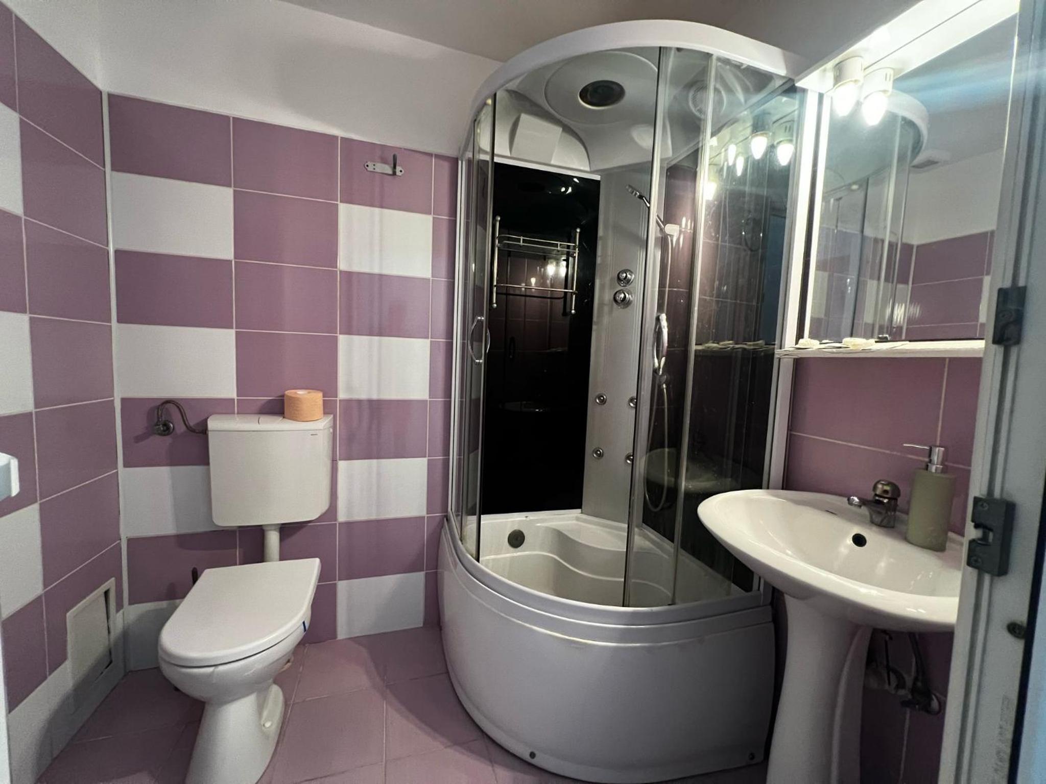 Double Room with Private Bathroom photo 2