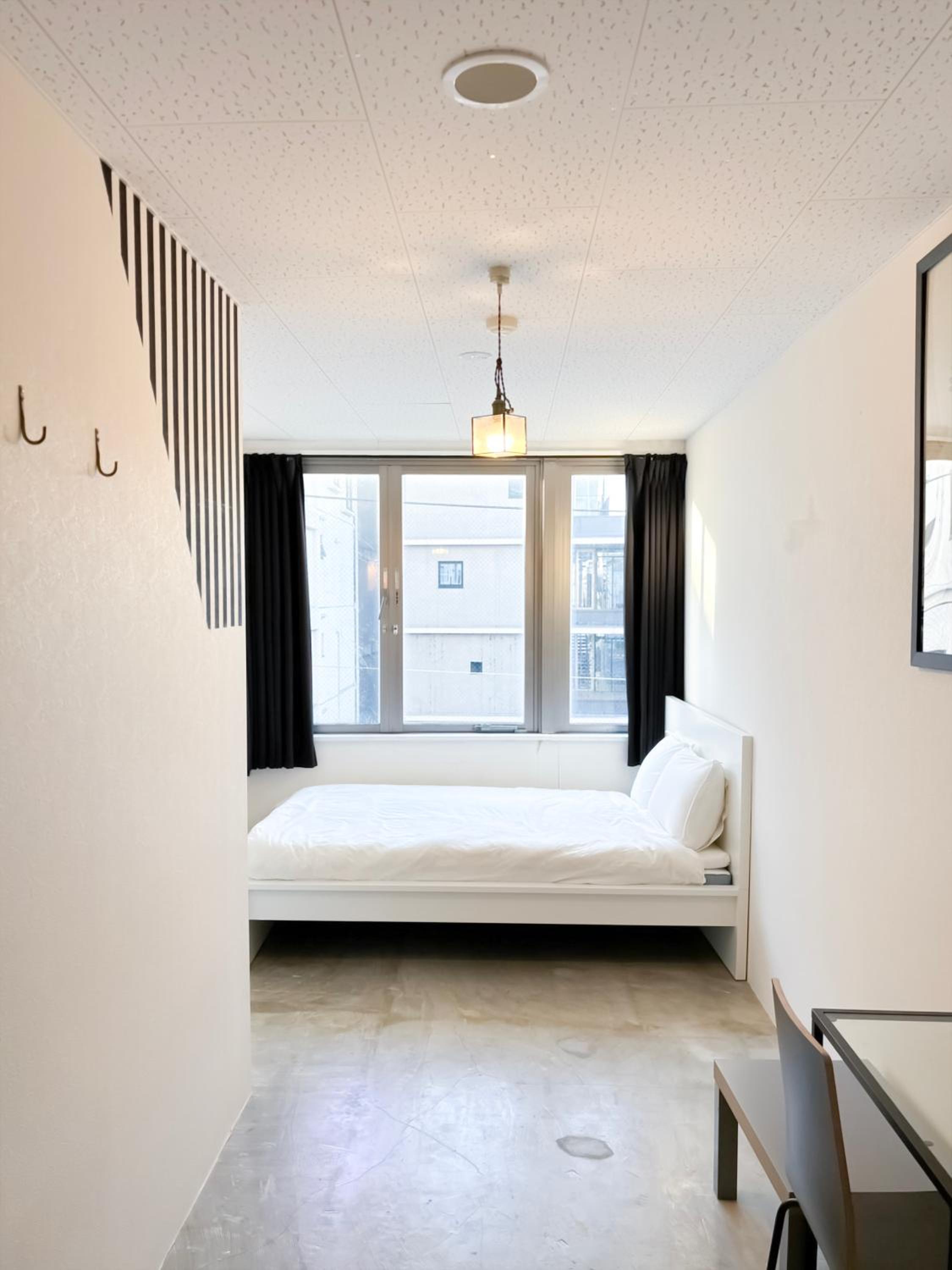 Double Room with Shared Bathroom photo 1