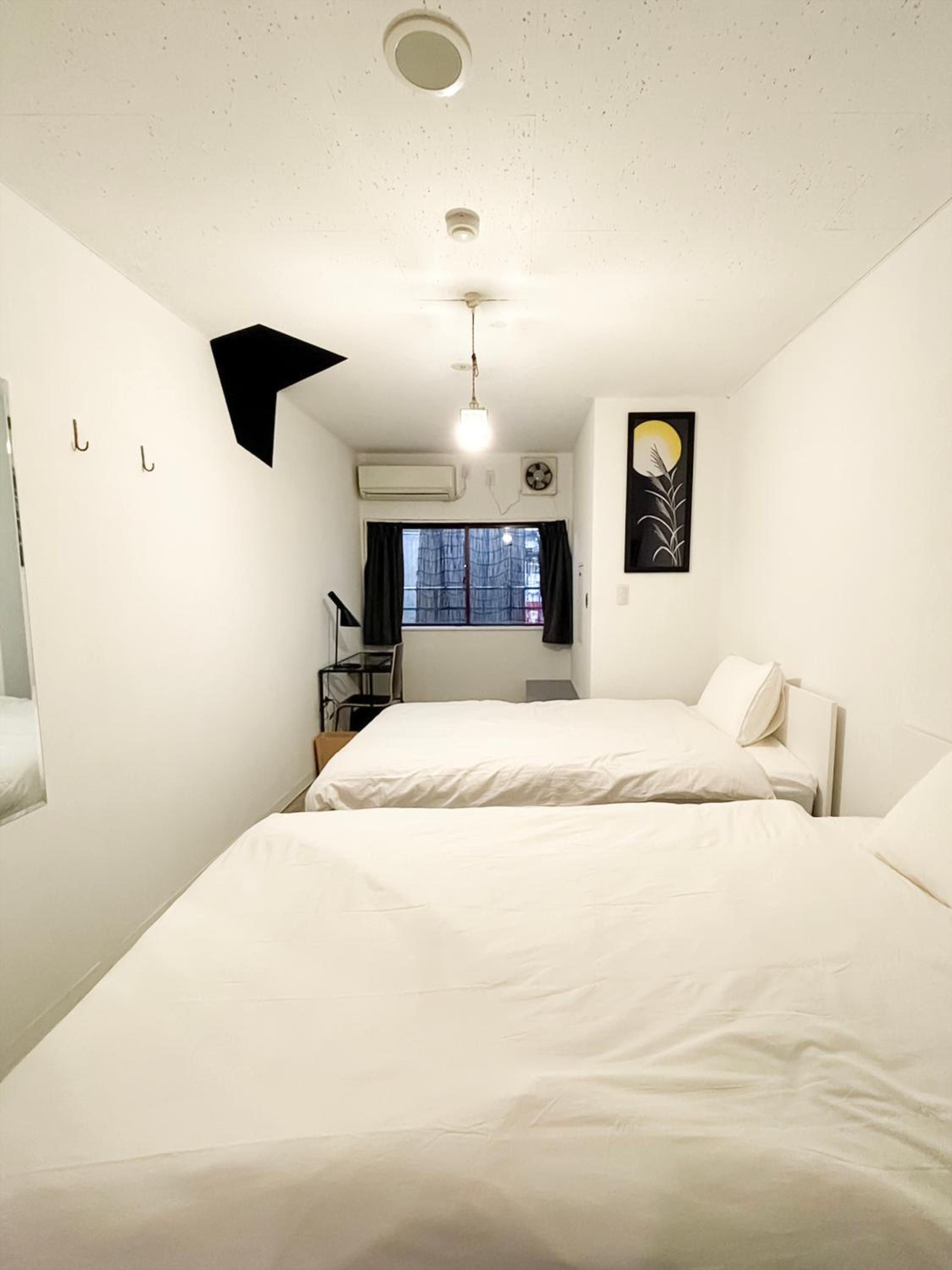 Twin Room with Shared Bathroom photo 3