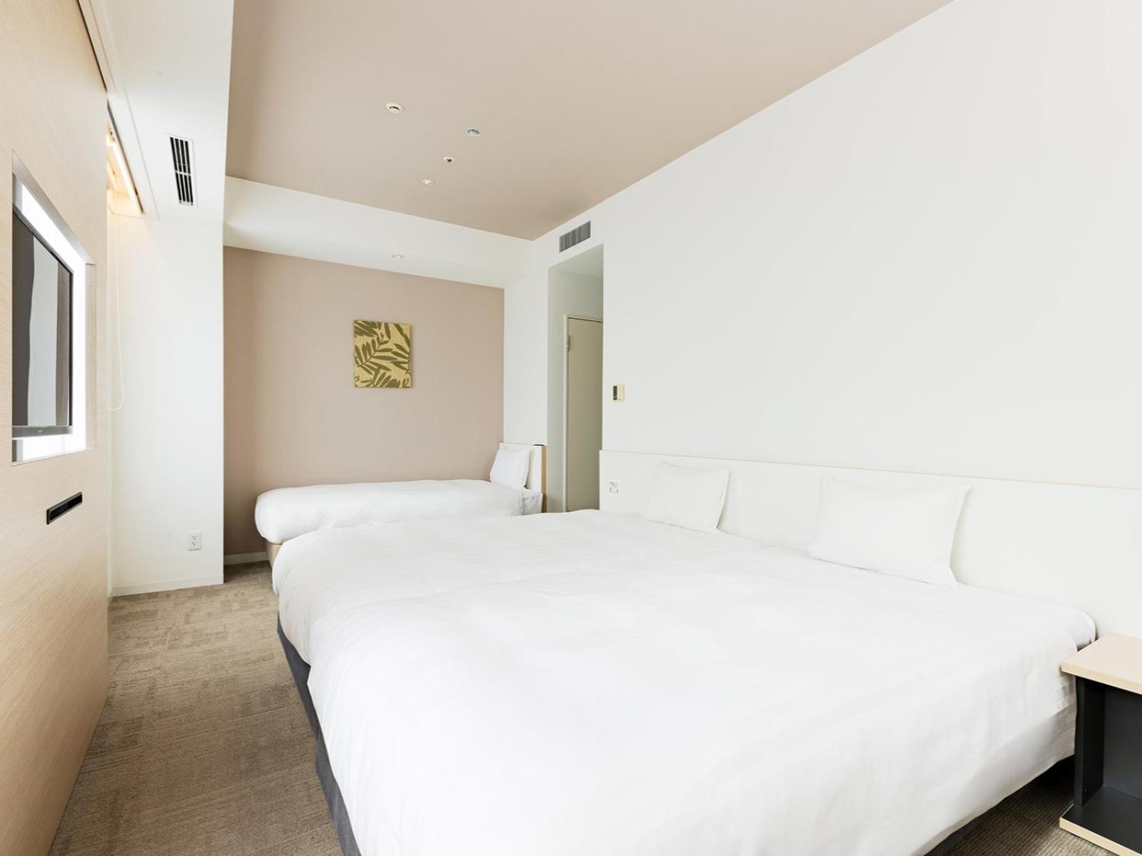 Deluxe Triple Room - Non-Smoking - Photo 7