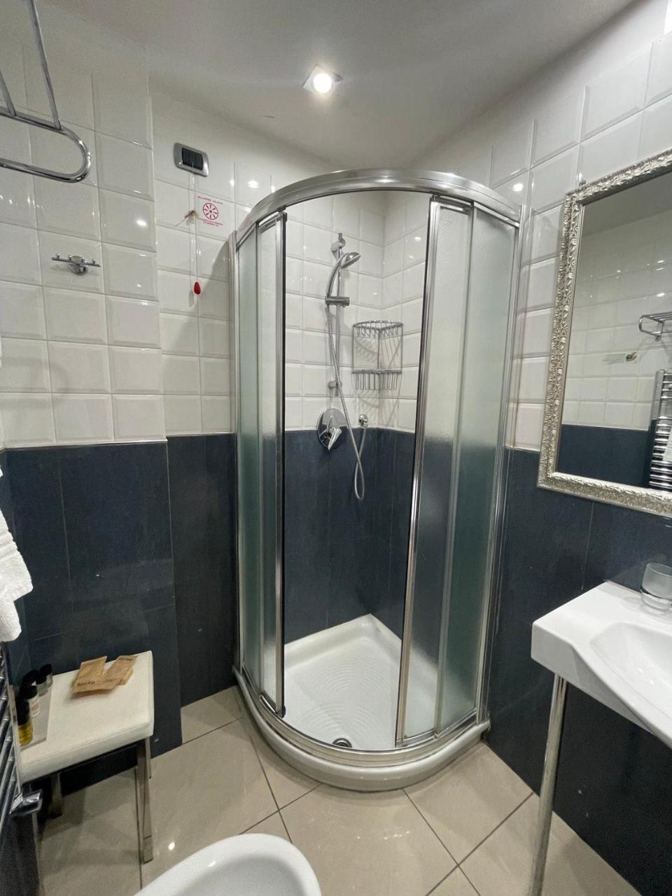 Comfort Quadruple Room - Photo 5