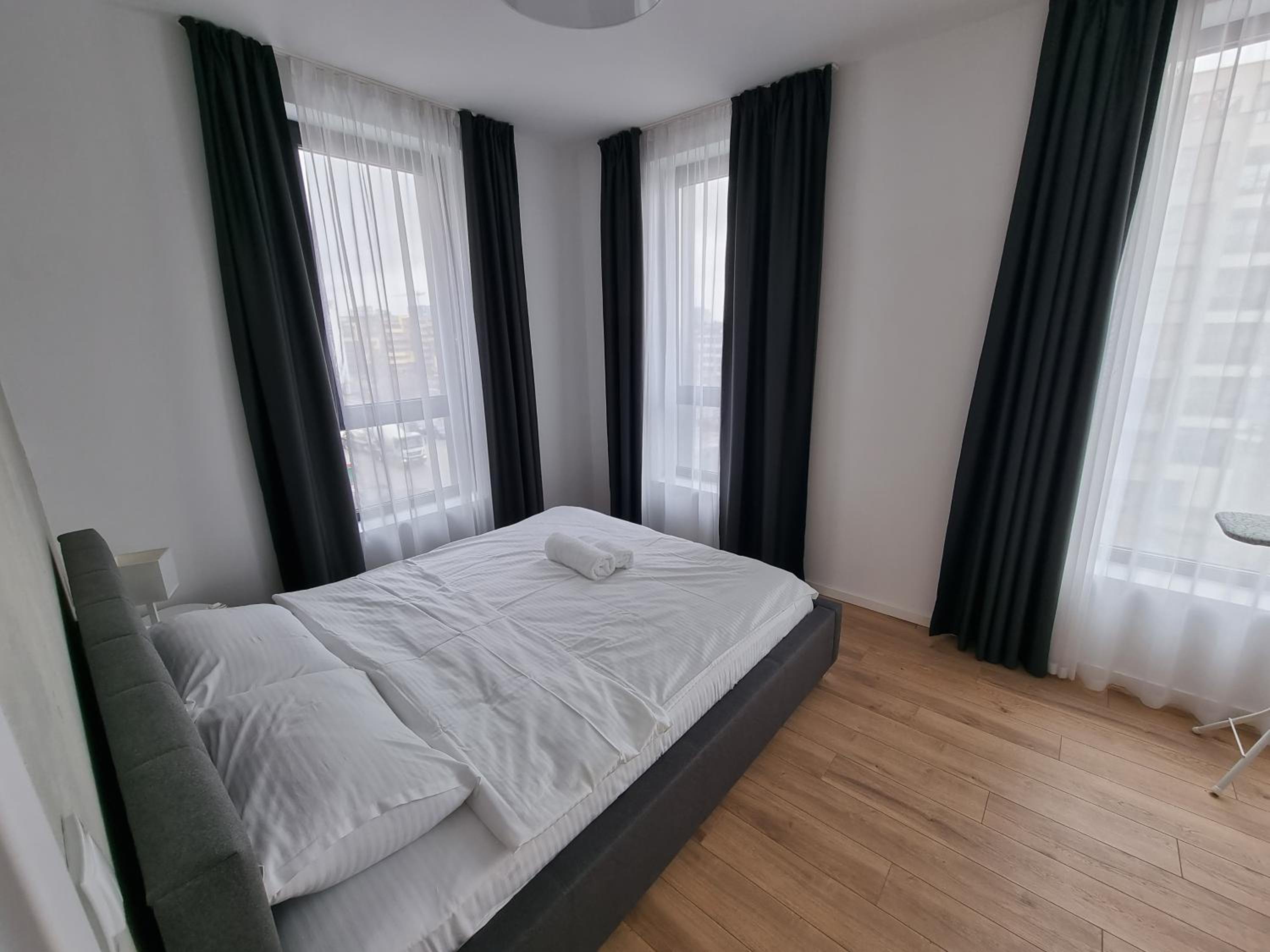 One-Bedroom Apartment photo 2