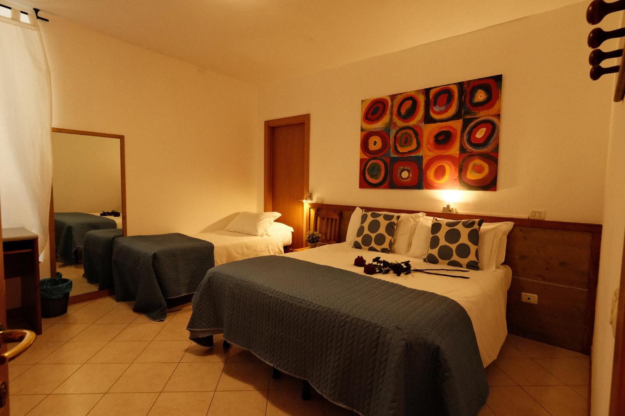 Triple Room - Photo 2