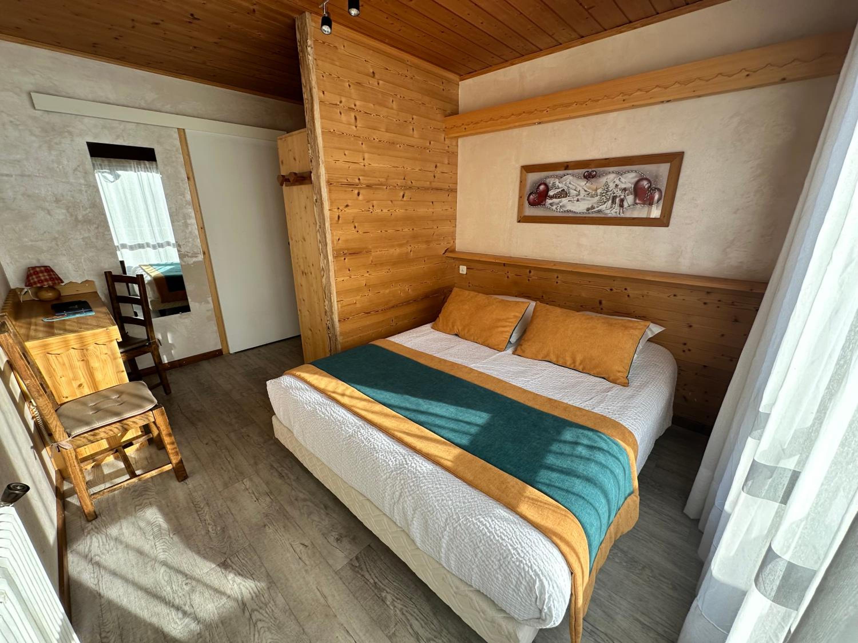 Double Room - Photo 5