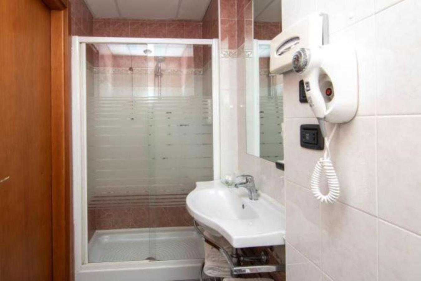 Superior Queen Room - Photo 4