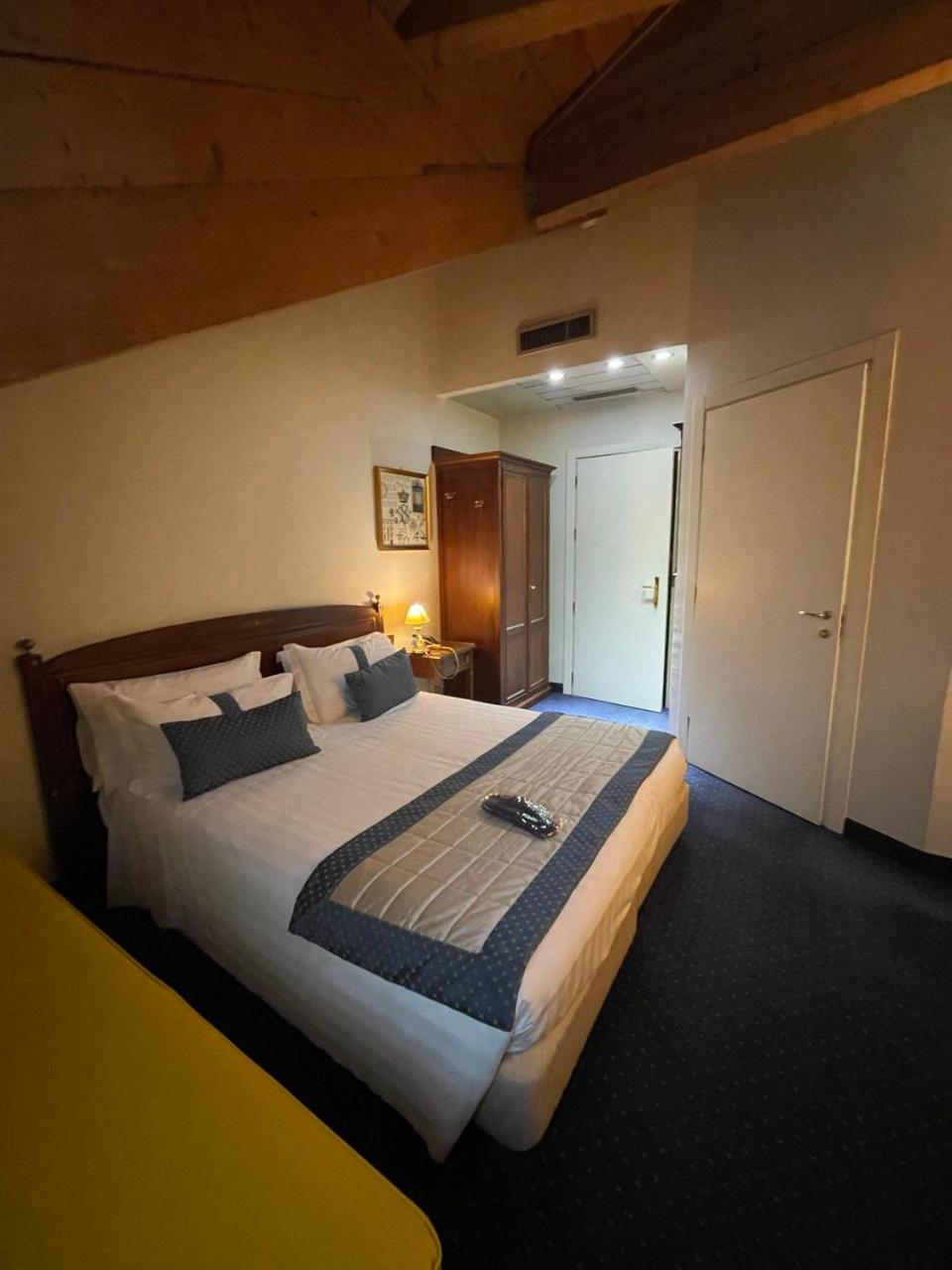 Classic Triple Room - Photo 3