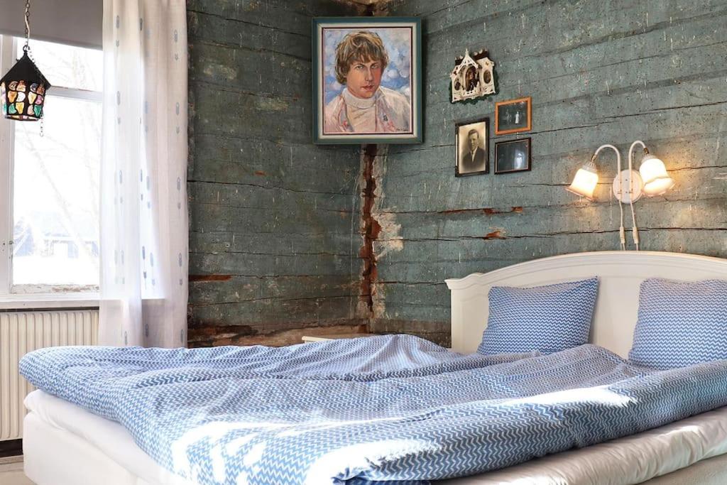 Two-Bedroom House photo 2