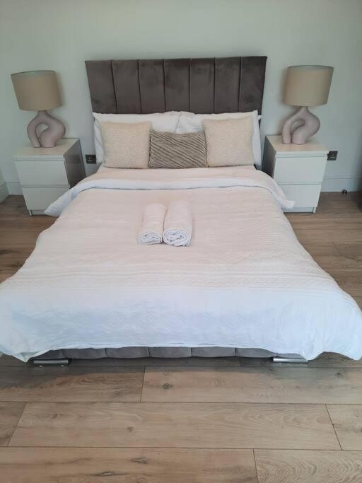 Deluxe King Room photo 1