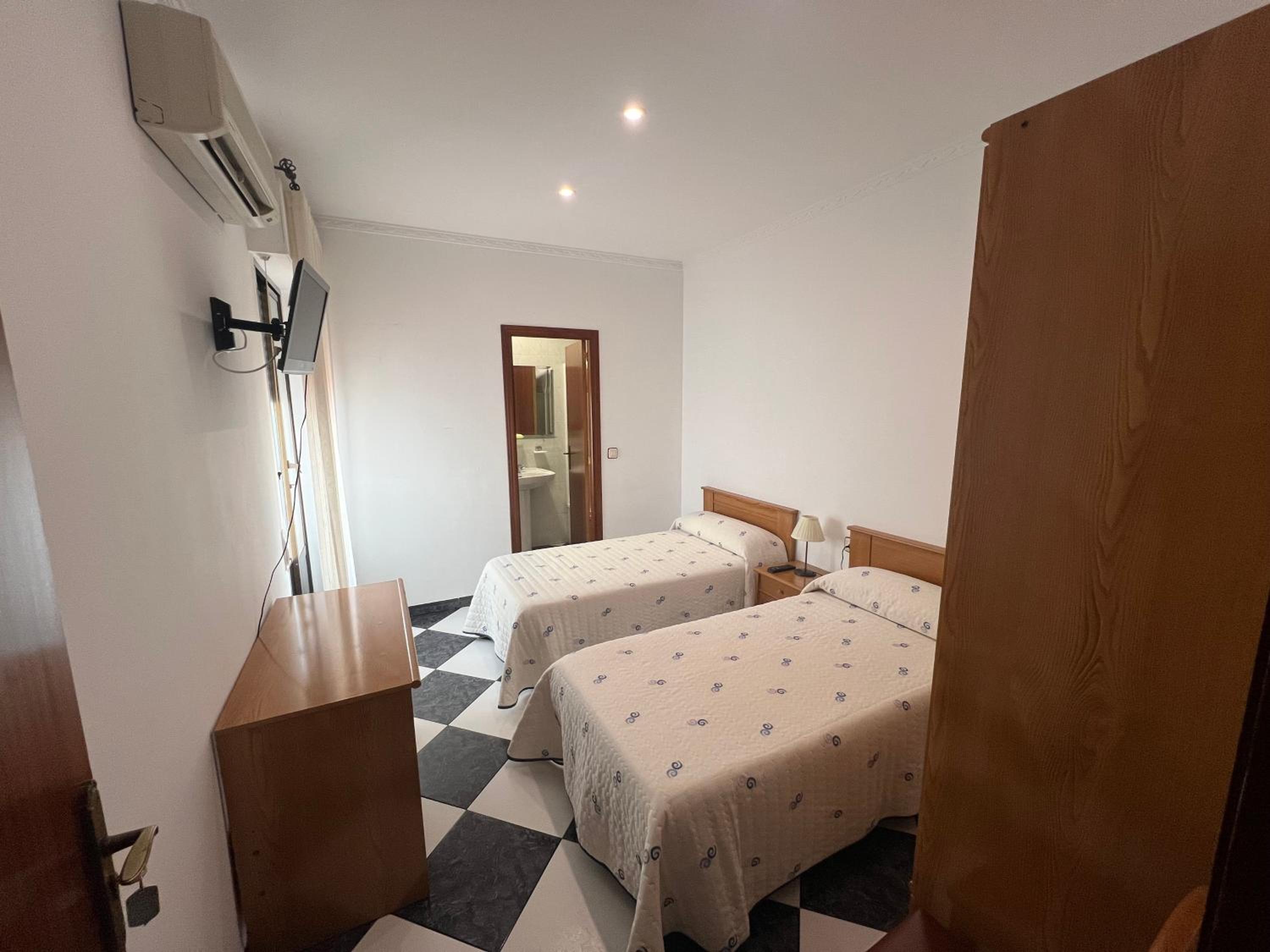 Twin Room photo 2