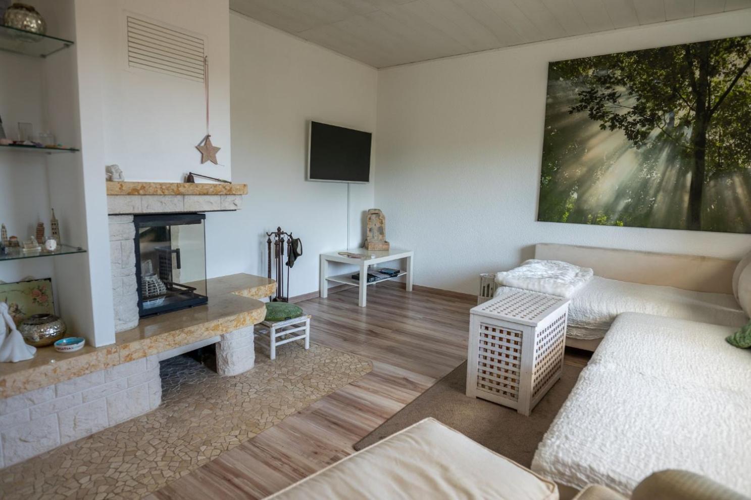 Apartment with Terrace photo 2