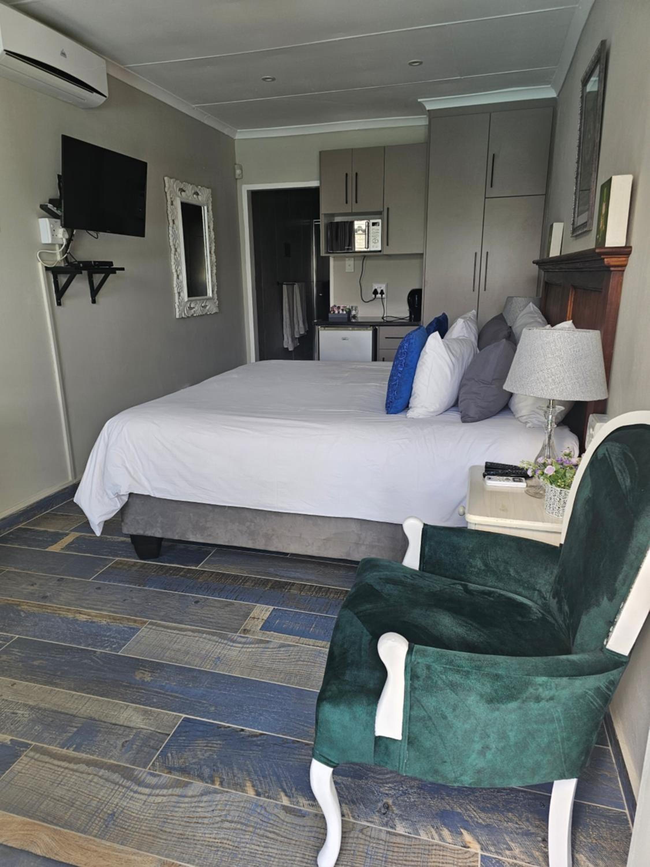 Deluxe Queen Room photo 1
