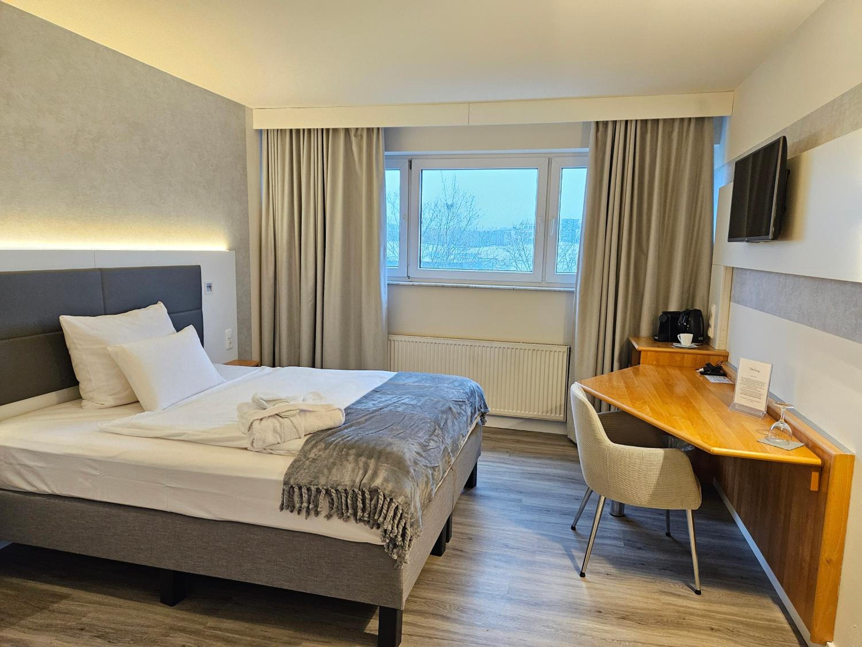 Deluxe King Room