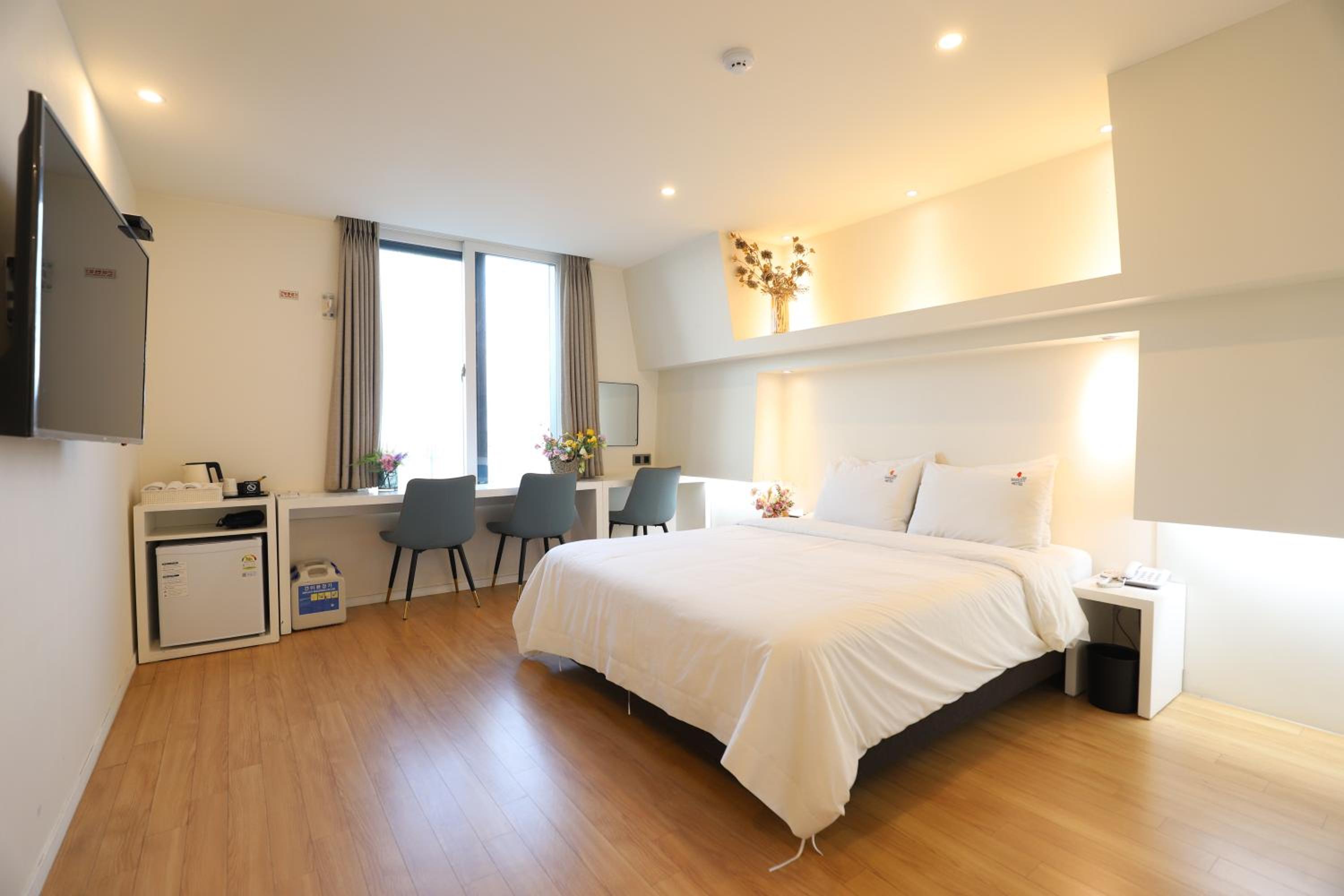 Deluxe Double or Twin Room with River View