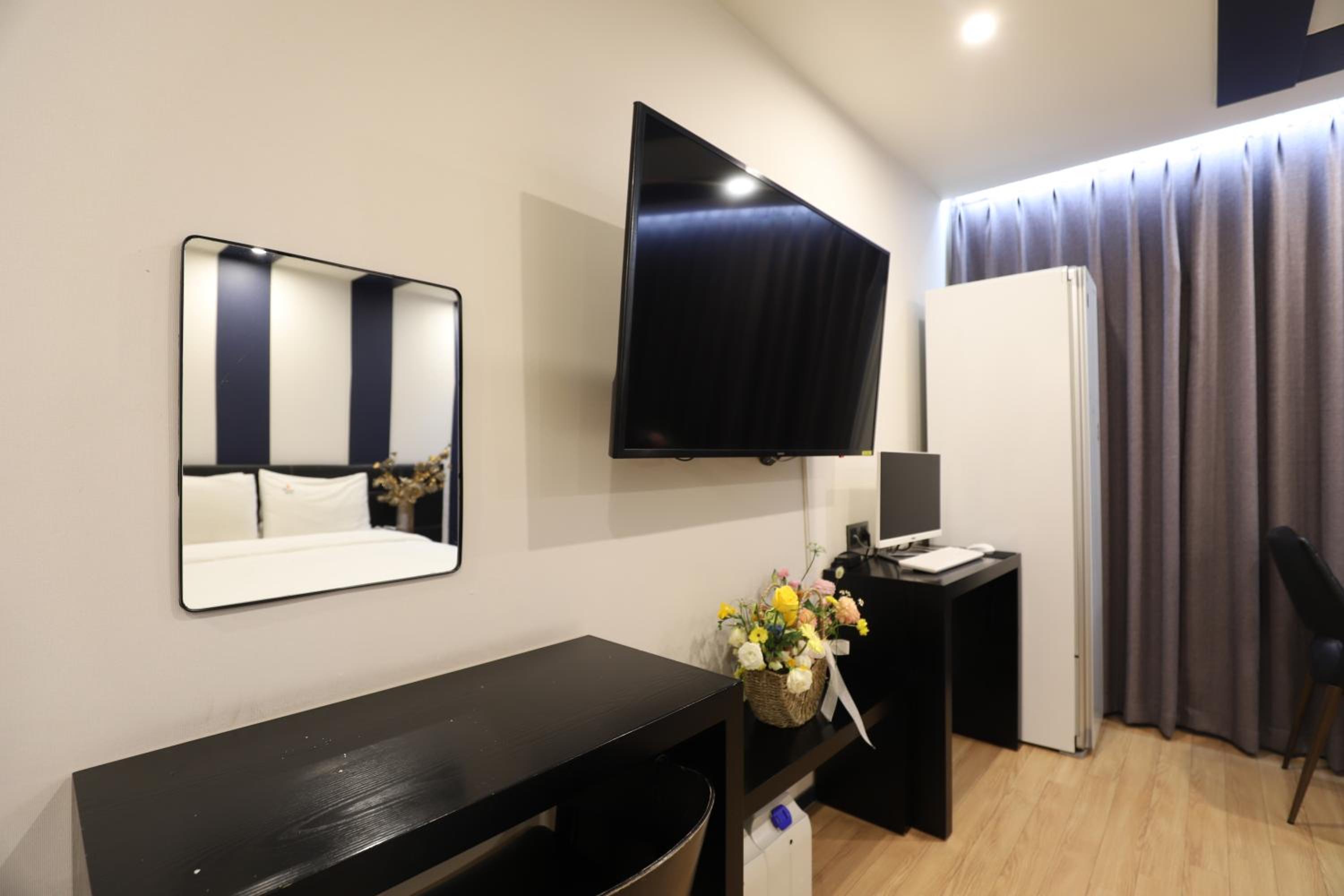 Double Room - Photo 5