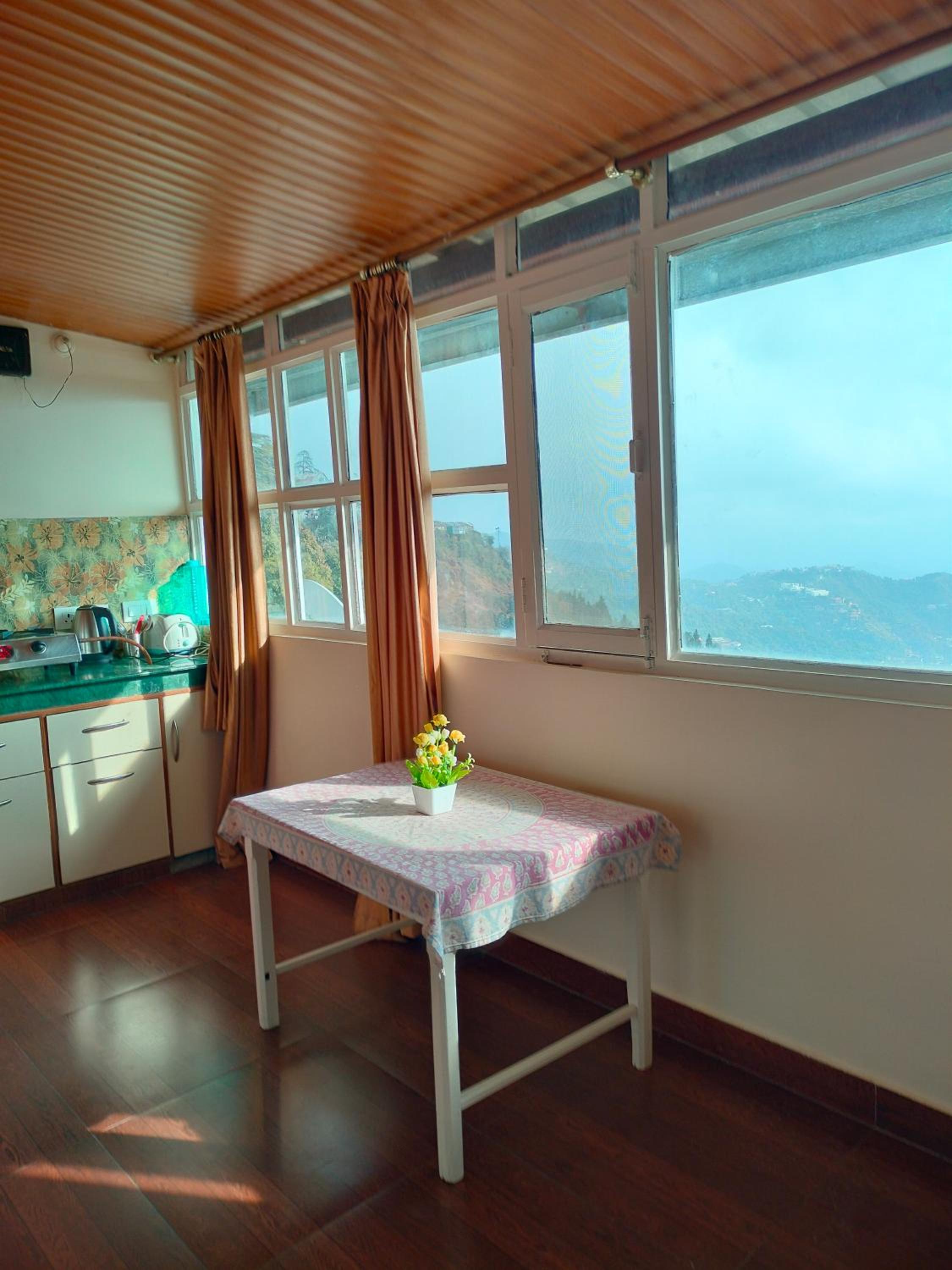 Studio Apartment with Valley view - Photo 10