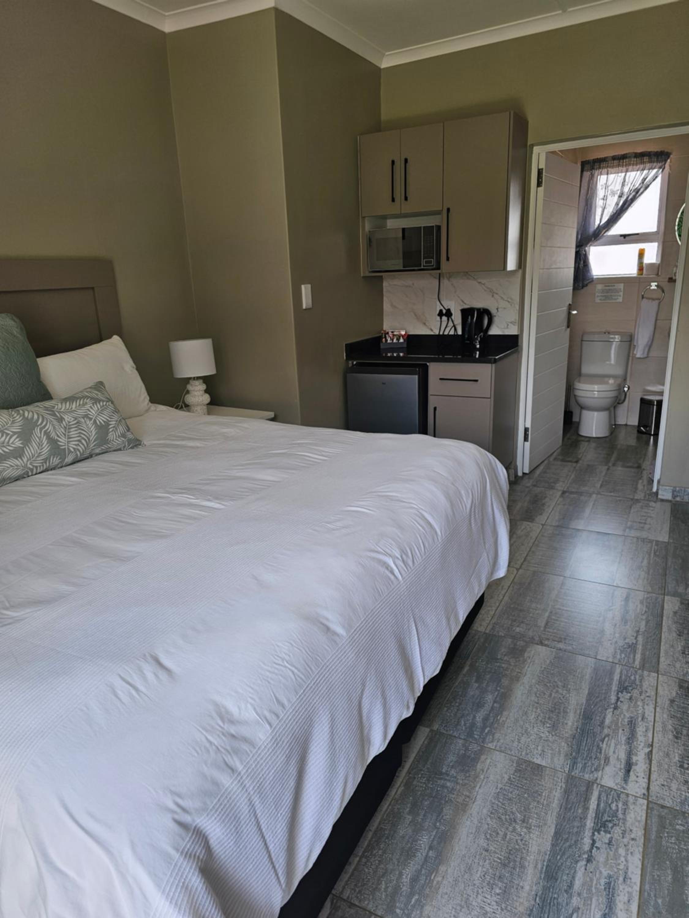 Standard Double or Twin Room photo 1