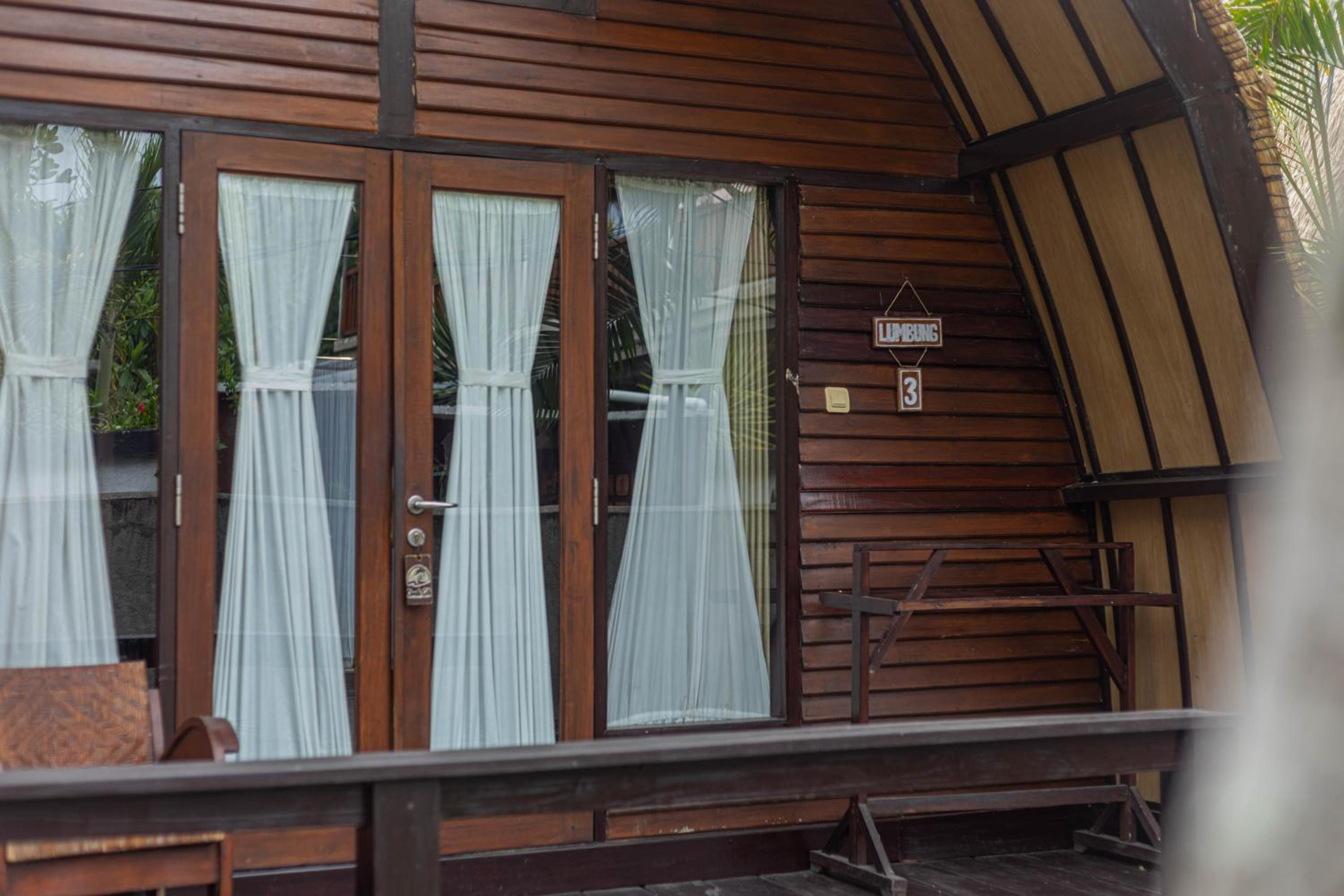 Deluxe Double Room - Photo 9
