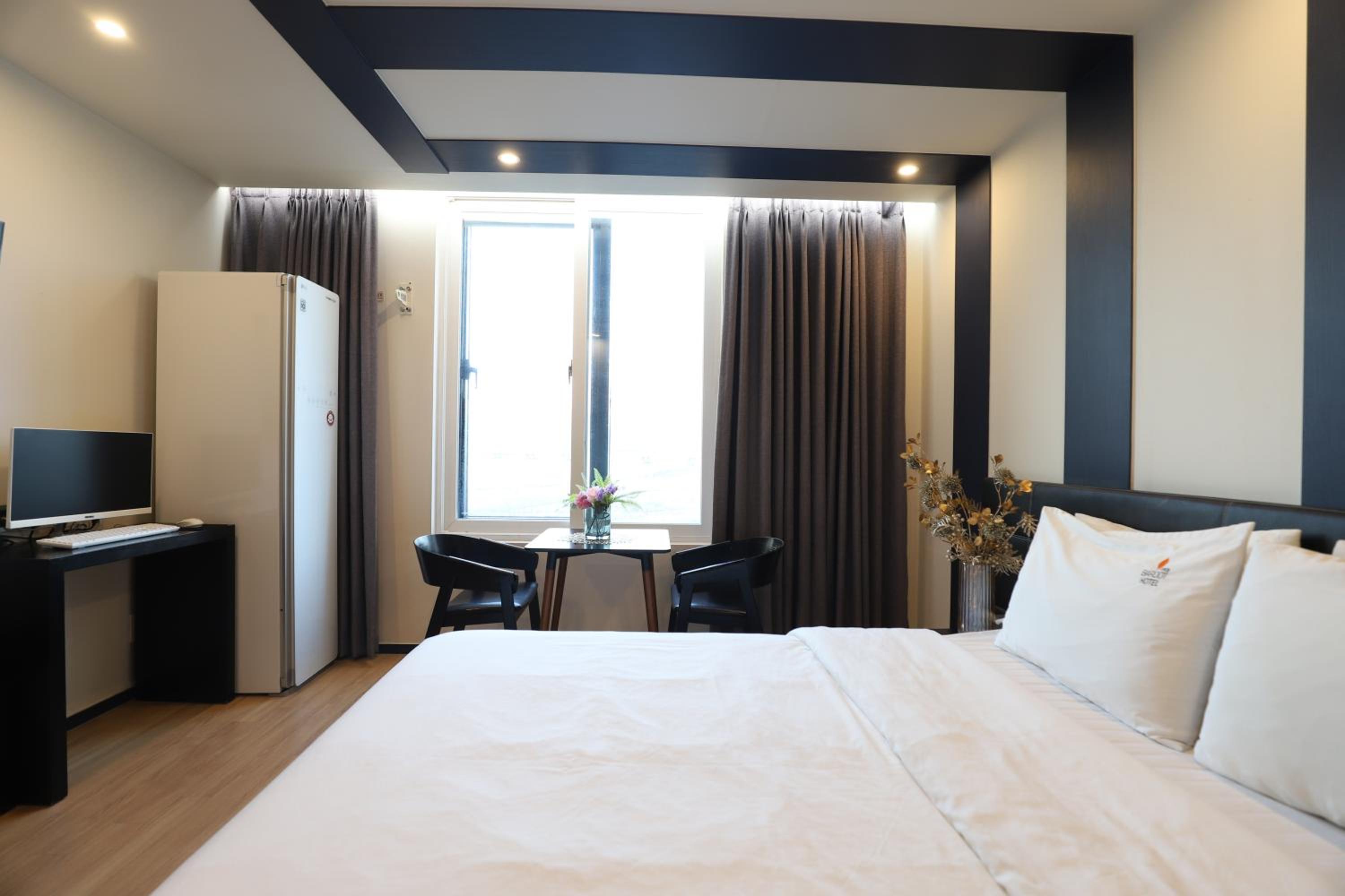 Deluxe Double or Twin Room with River View