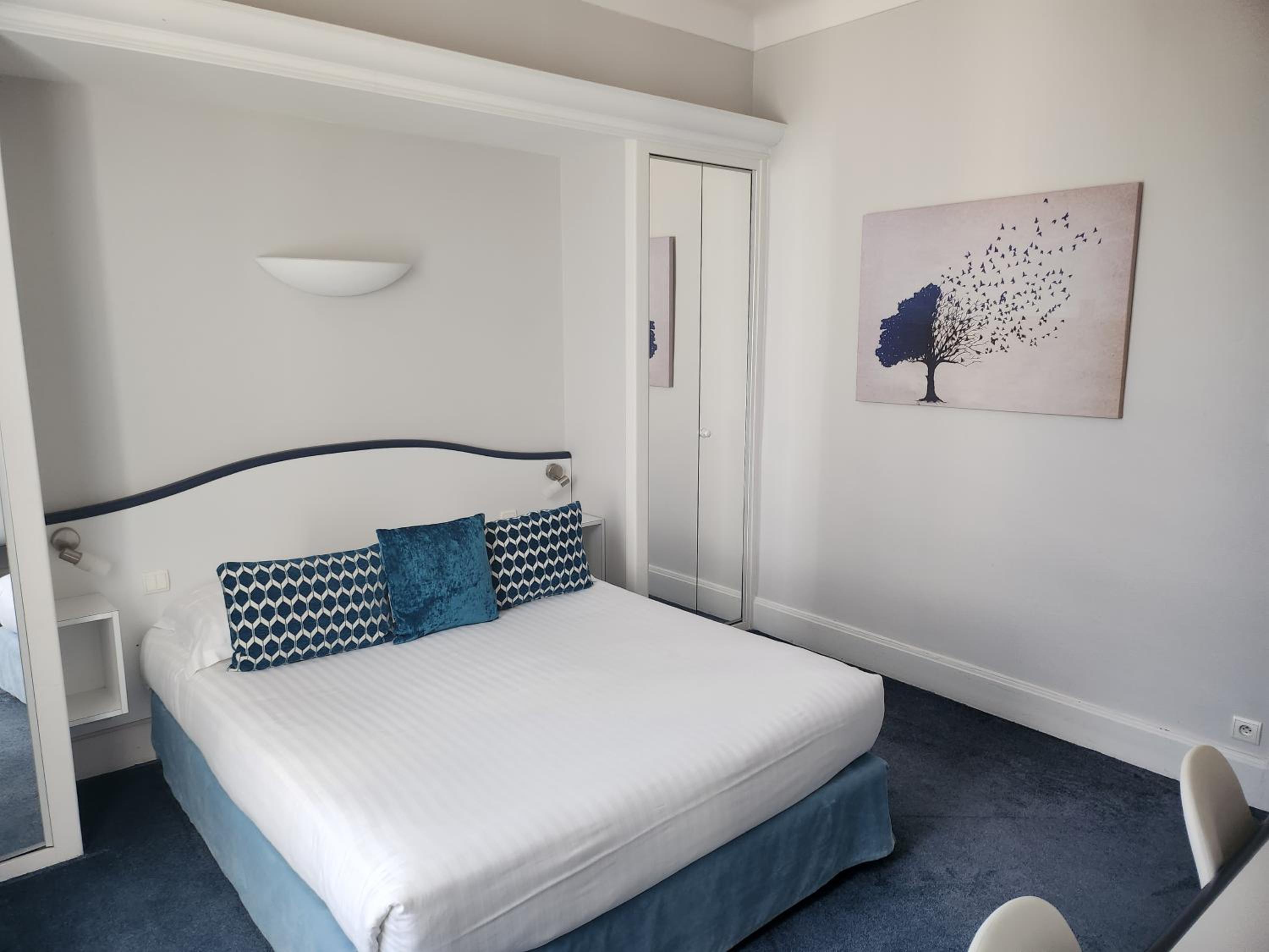 Classical Double Room - Photo 10