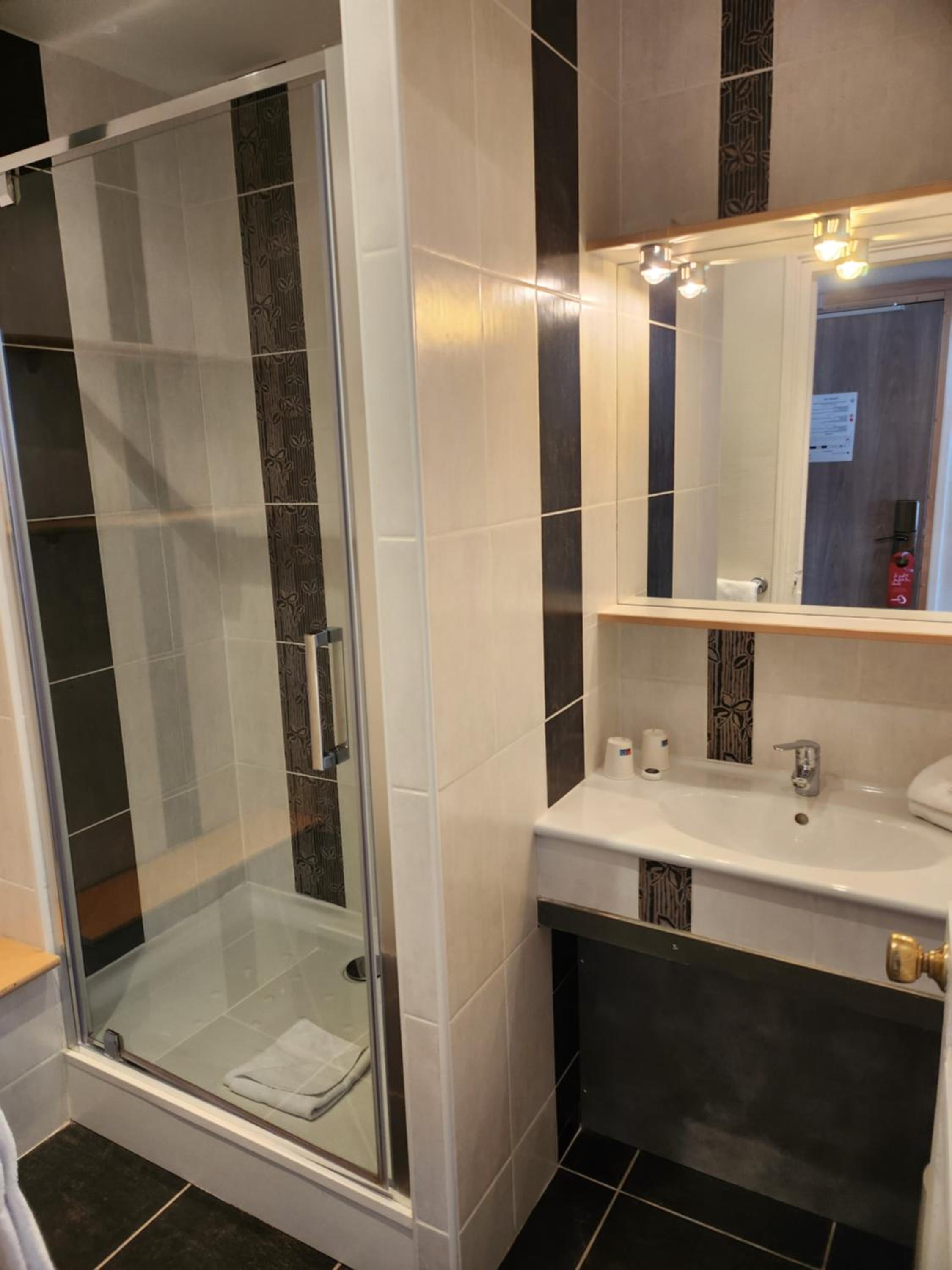 Superior Double Room - Photo 3