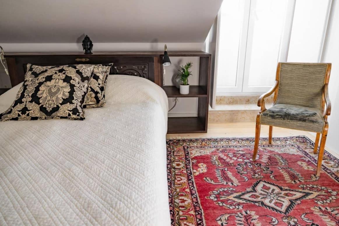 Standard Double Room - Photo 8
