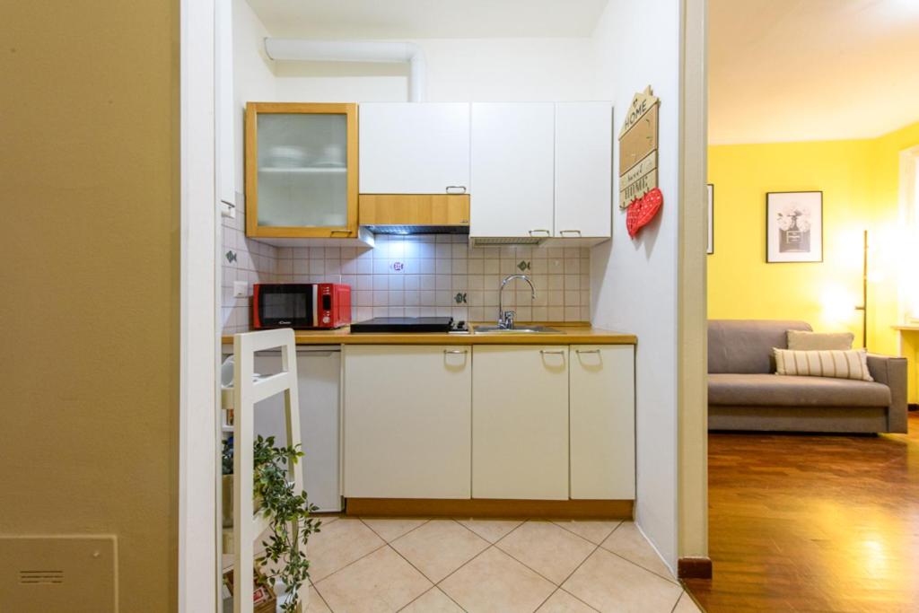 One-Bedroom Apartment photo 2