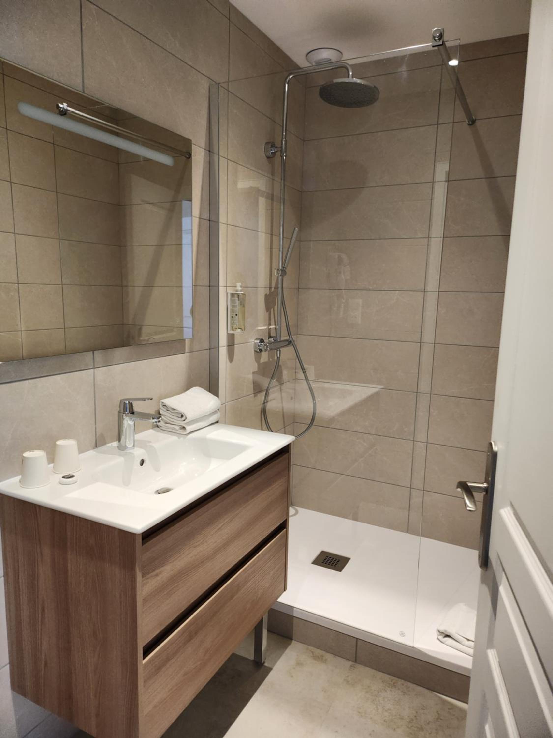 Comfort Double or Twin Room - Photo 10