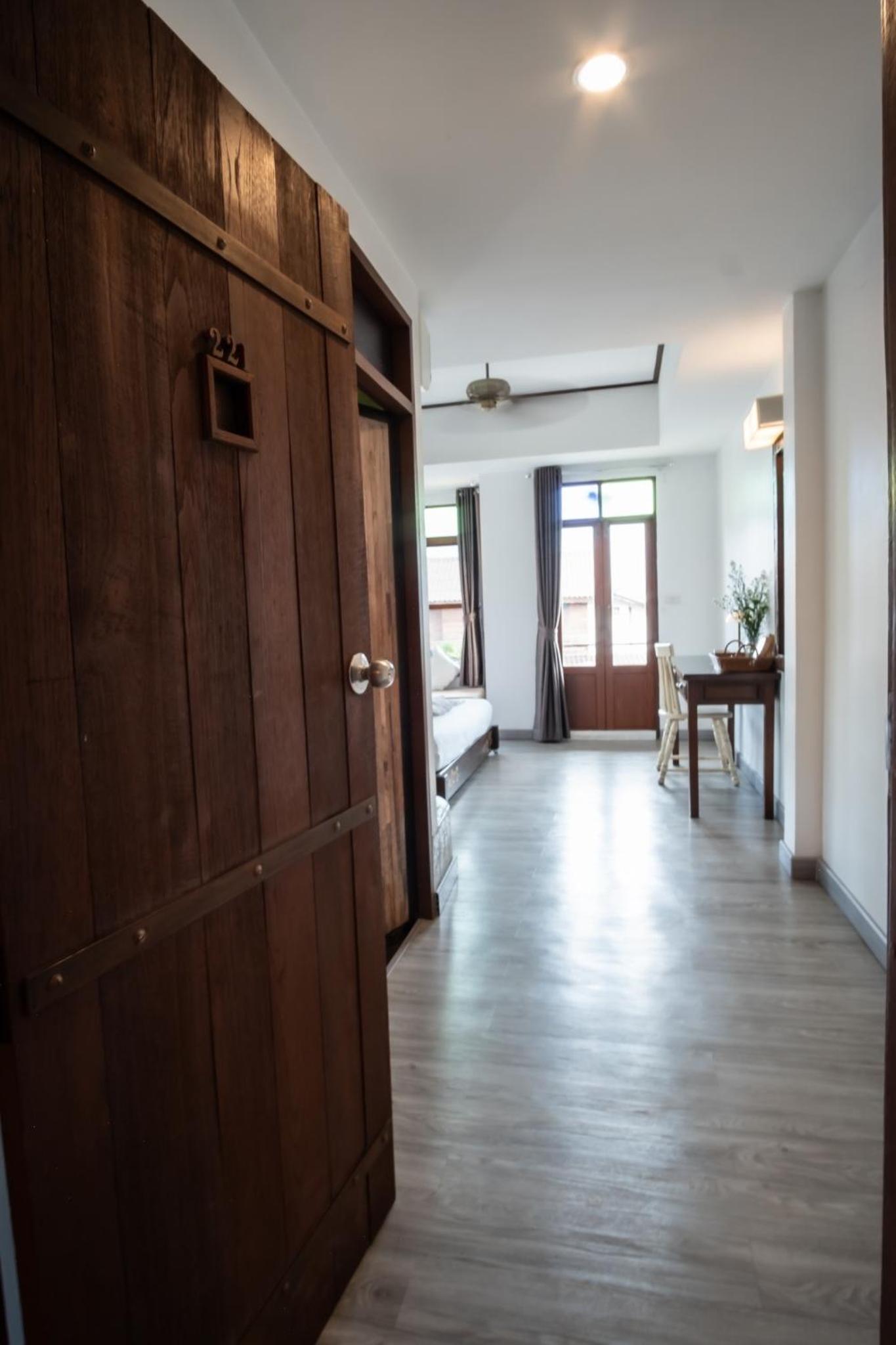 Standard Double Room-High Floor photo 3