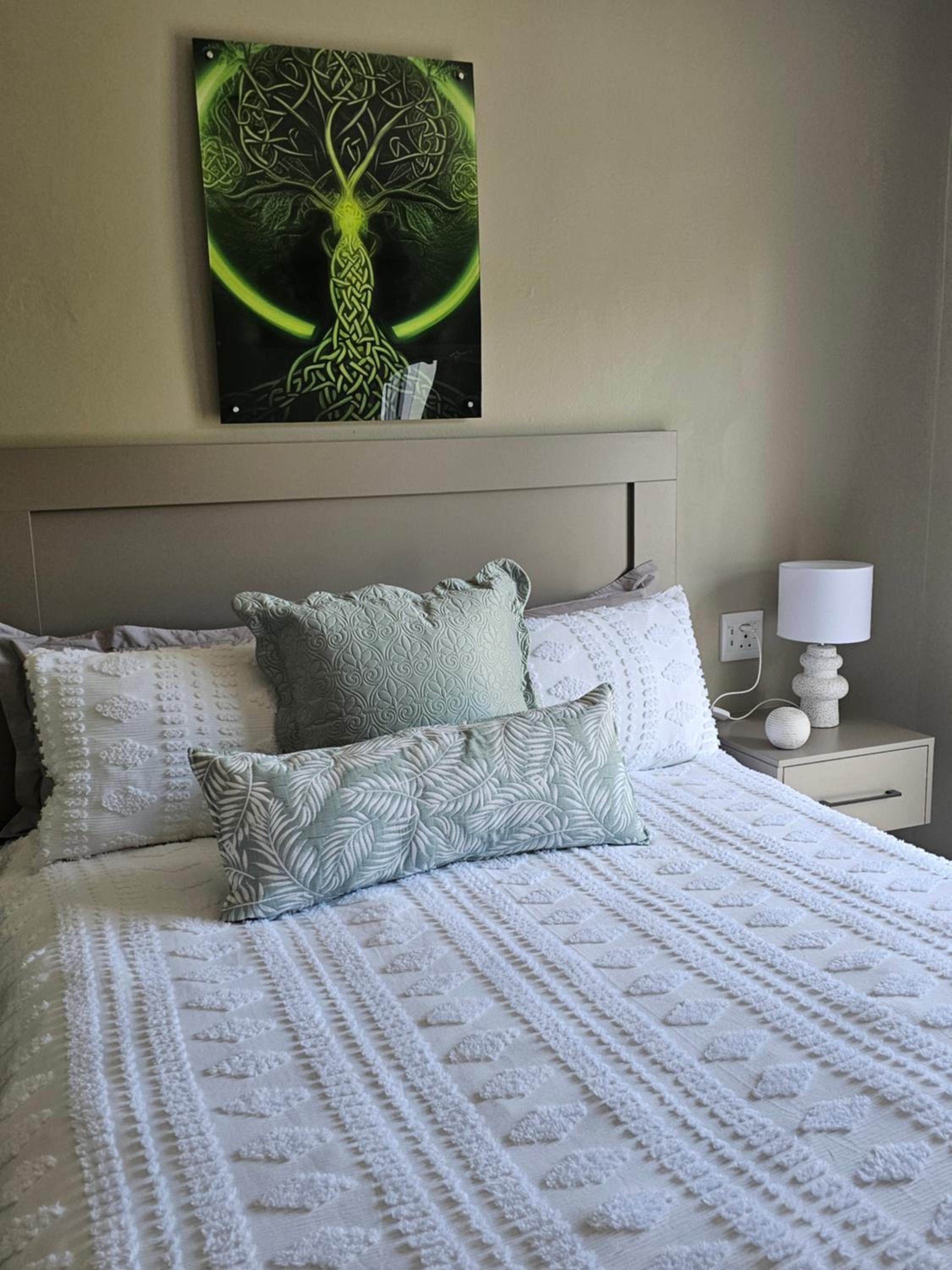 Comfort Queen Room